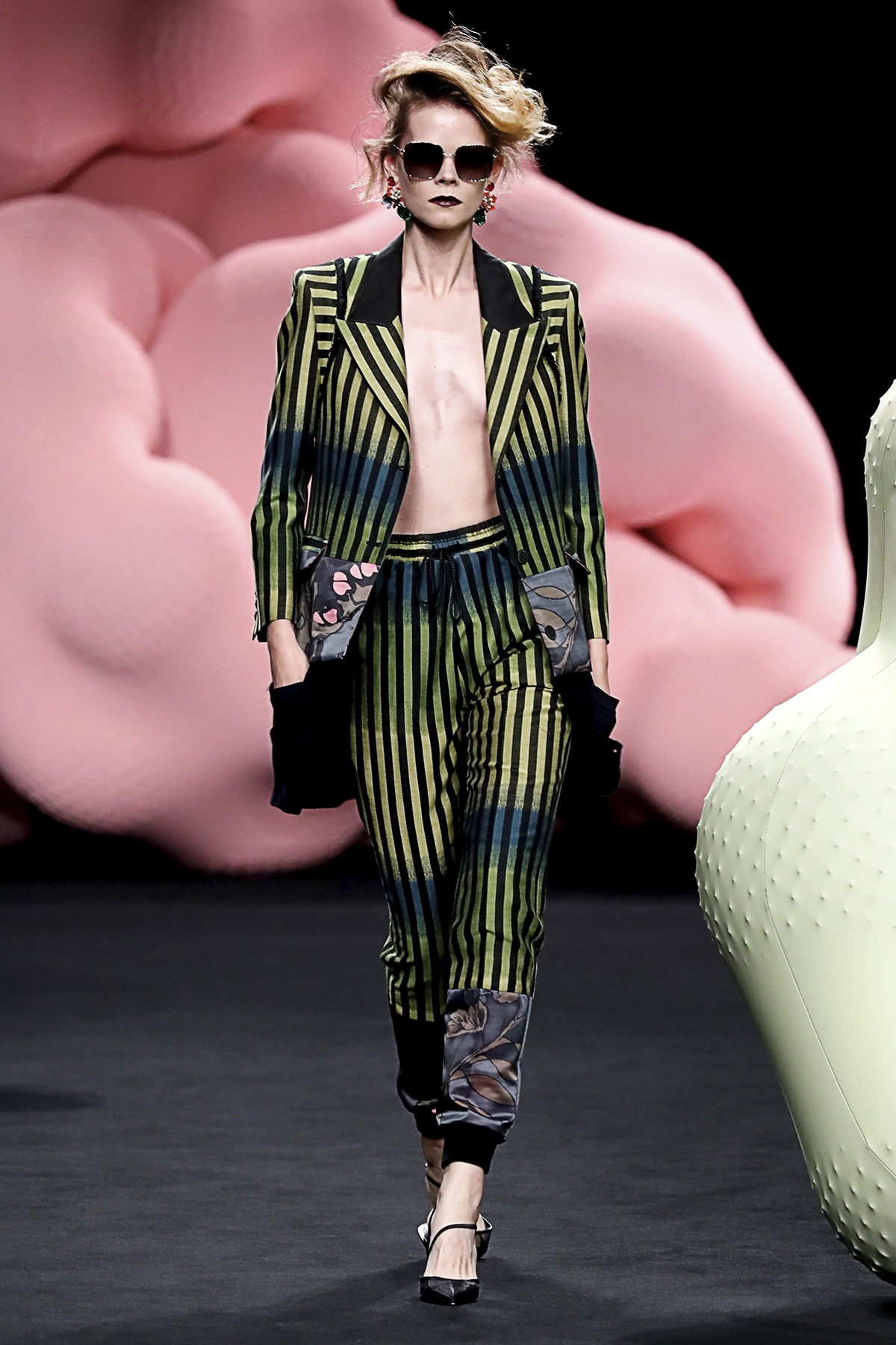 Look 1 de la colección 