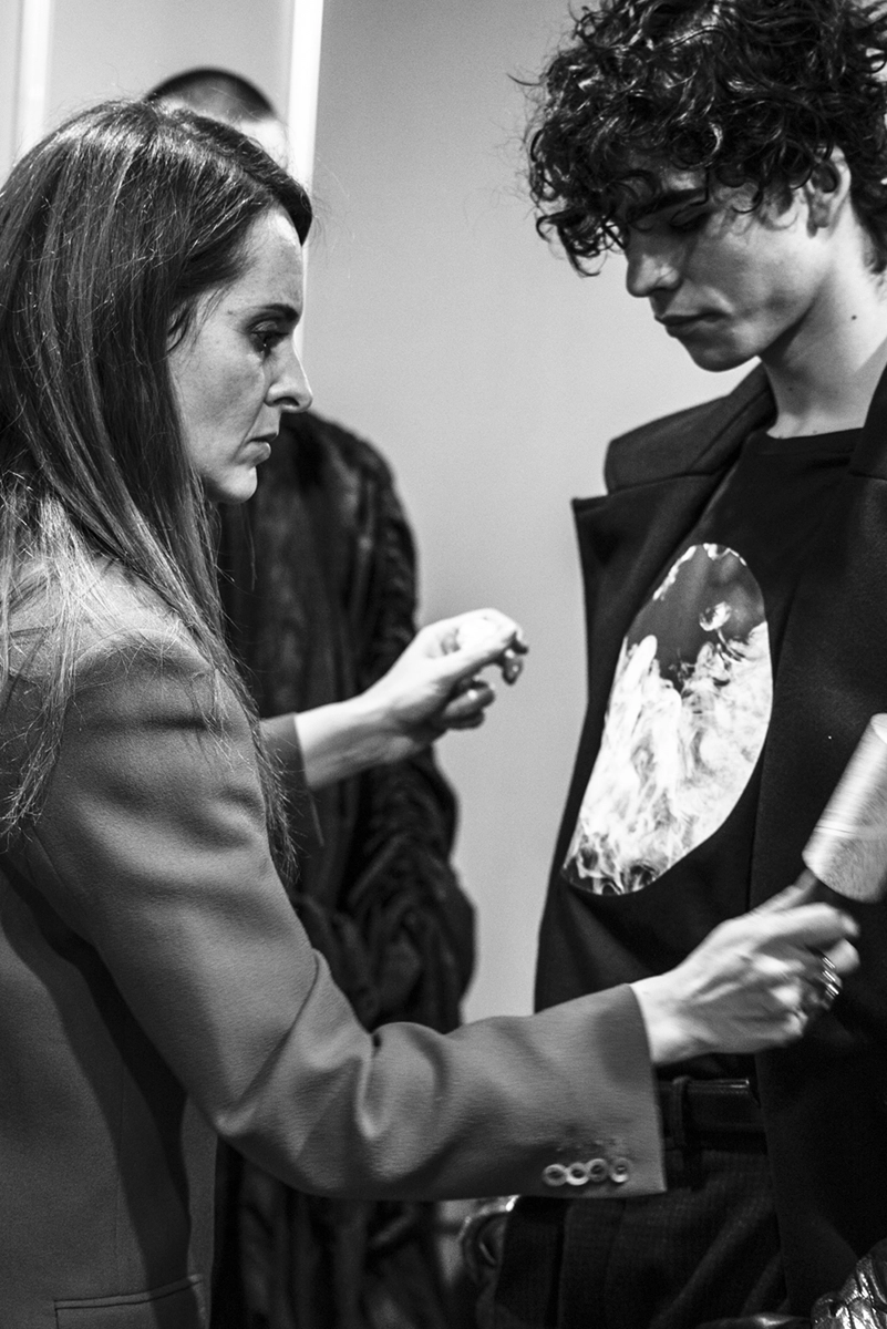 Momento en el backstage del desfile 