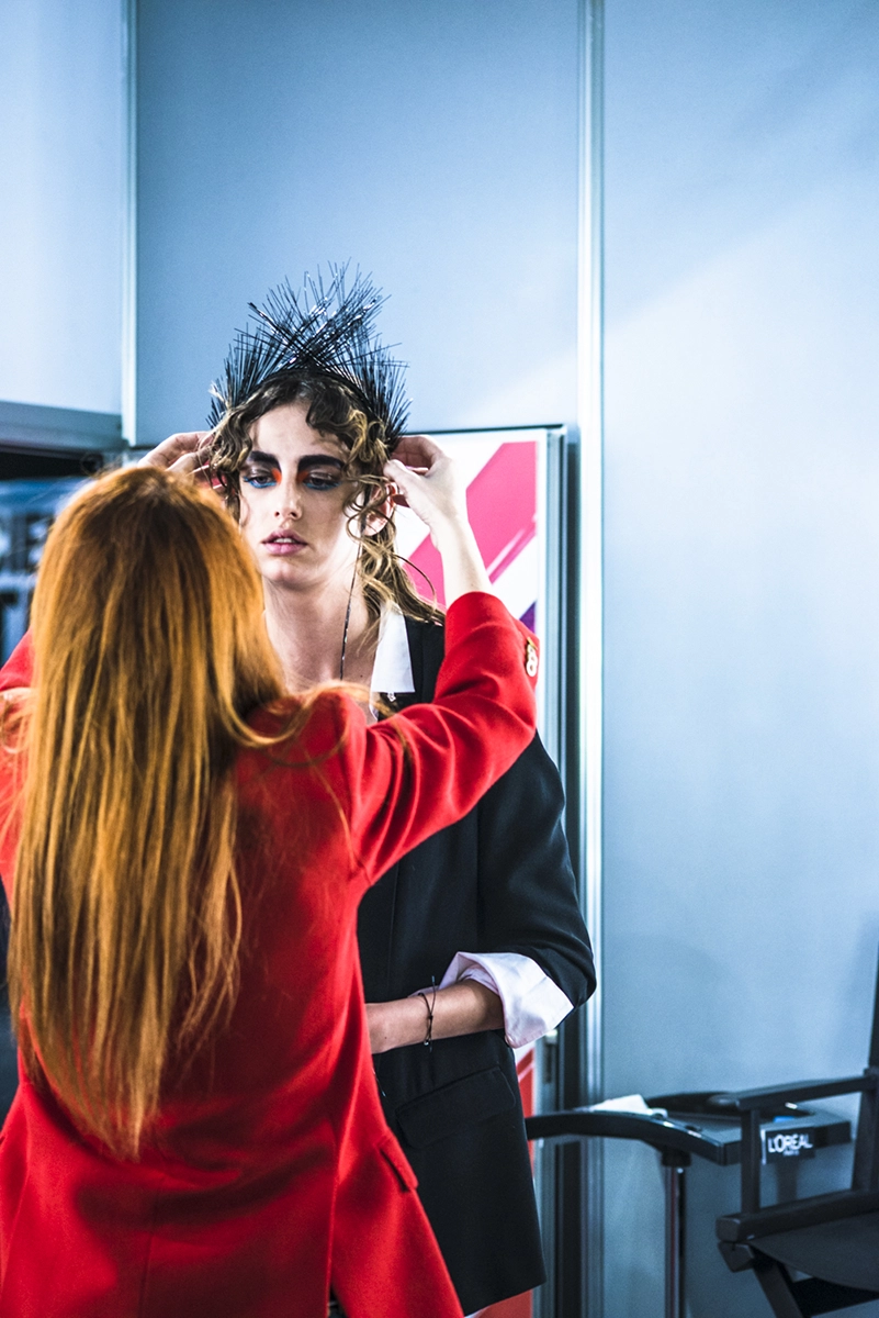 Momento en el backstage del desfile 