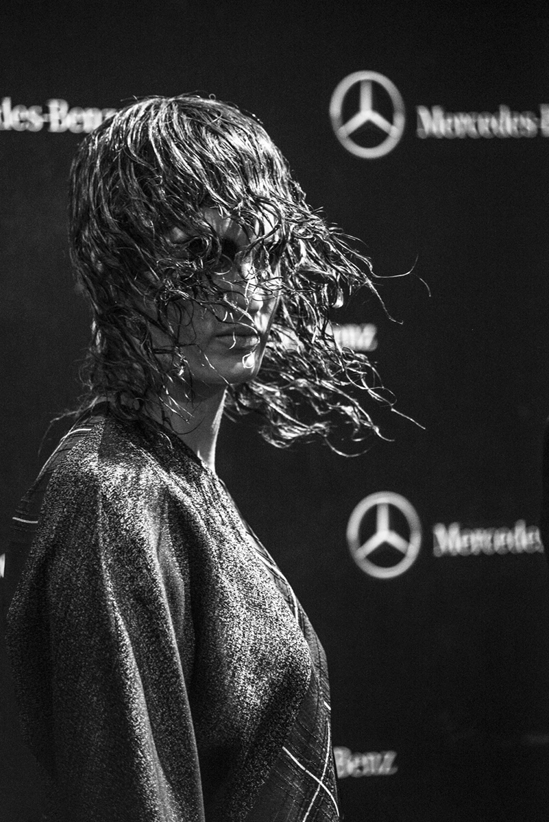 Momento en el backstage del desfile 