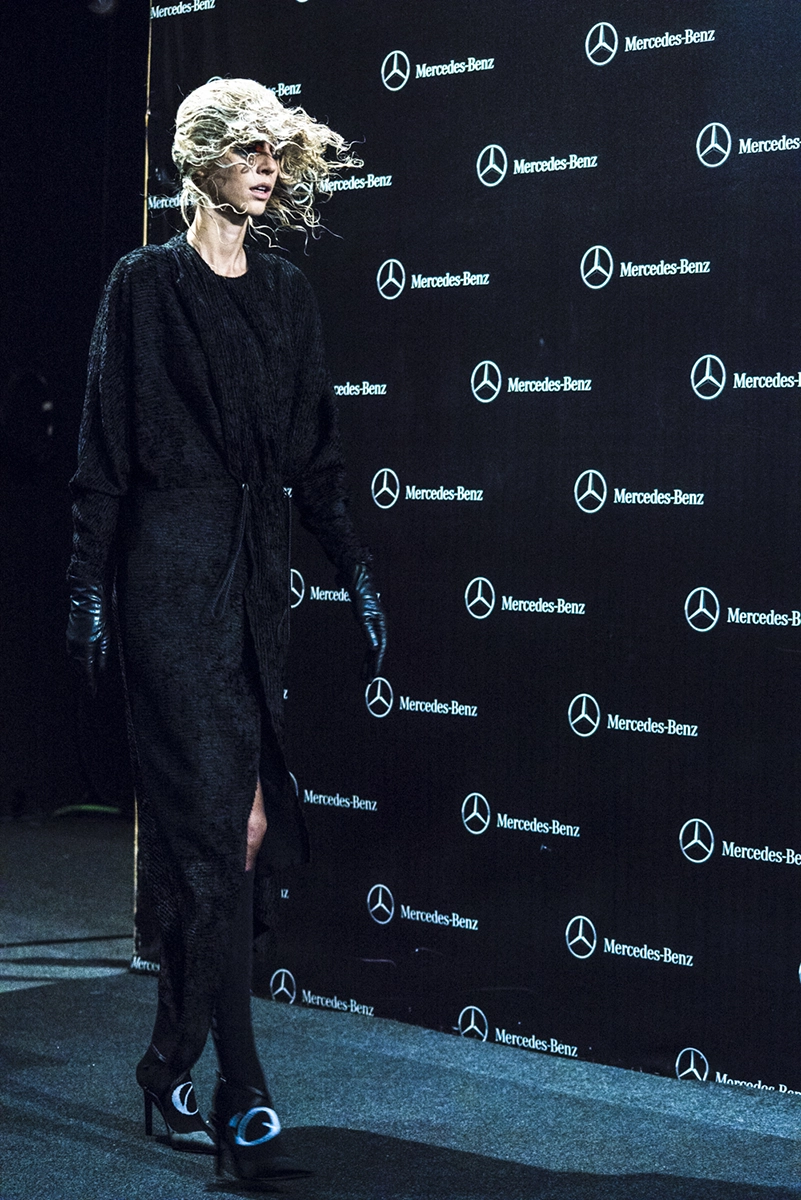 Momento en el backstage del desfile 