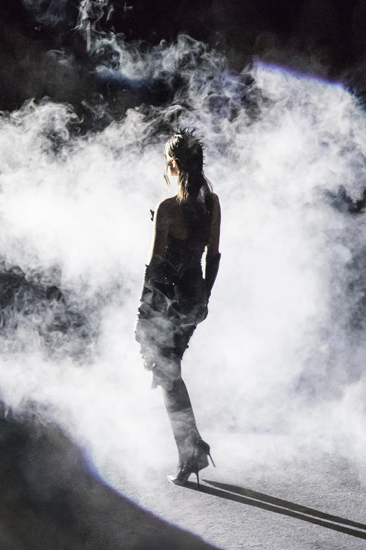 Momento del desfile “Fear”, colección otoño invierno 2018-19 de la diseñadora de moda Ana Locking en la Mercedes Benz Fashion Week de Madrid.