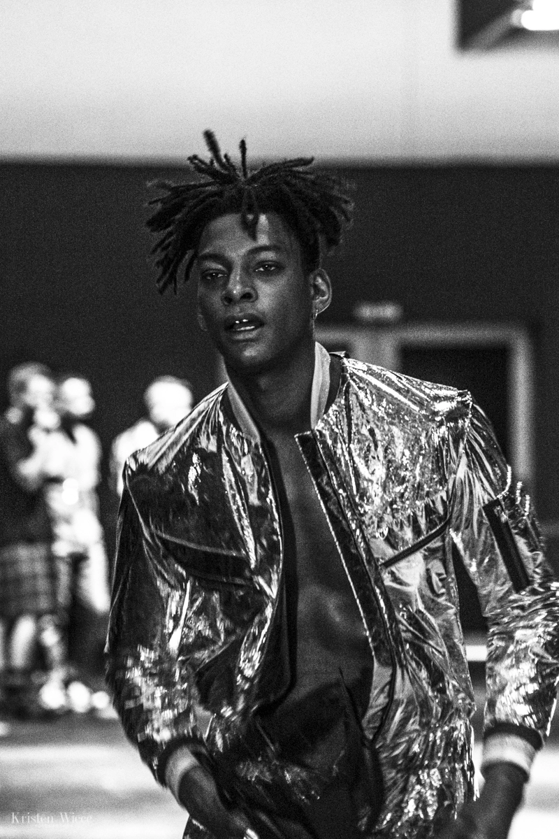 Momento en el backstage del desfile 