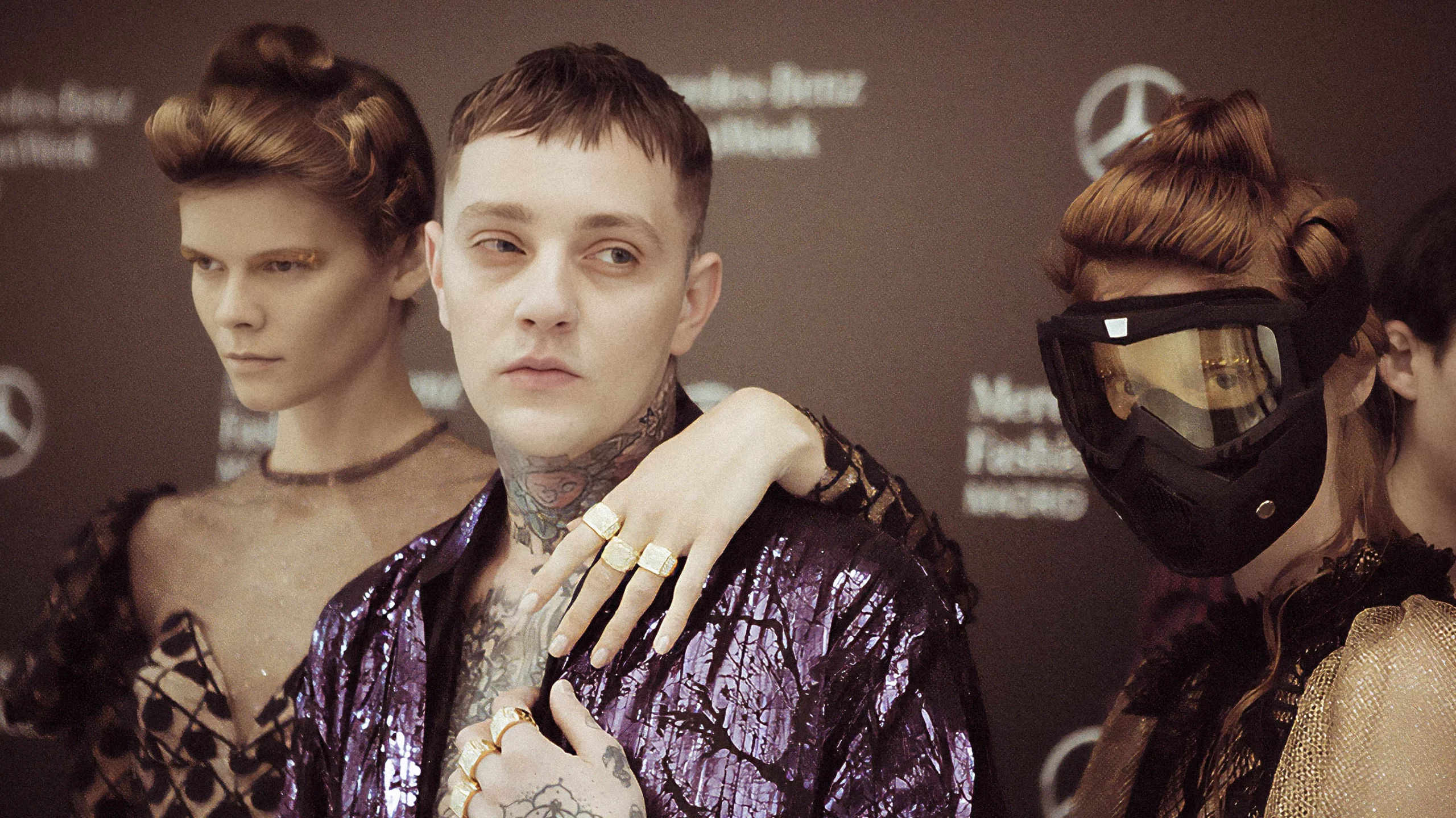 Backstage del desfile “Kaspar Hauser”, colección otoño invierno 2019-20 de la diseñadora de moda Ana Locking en la Mercedes Benz Fashion Week de Madrid