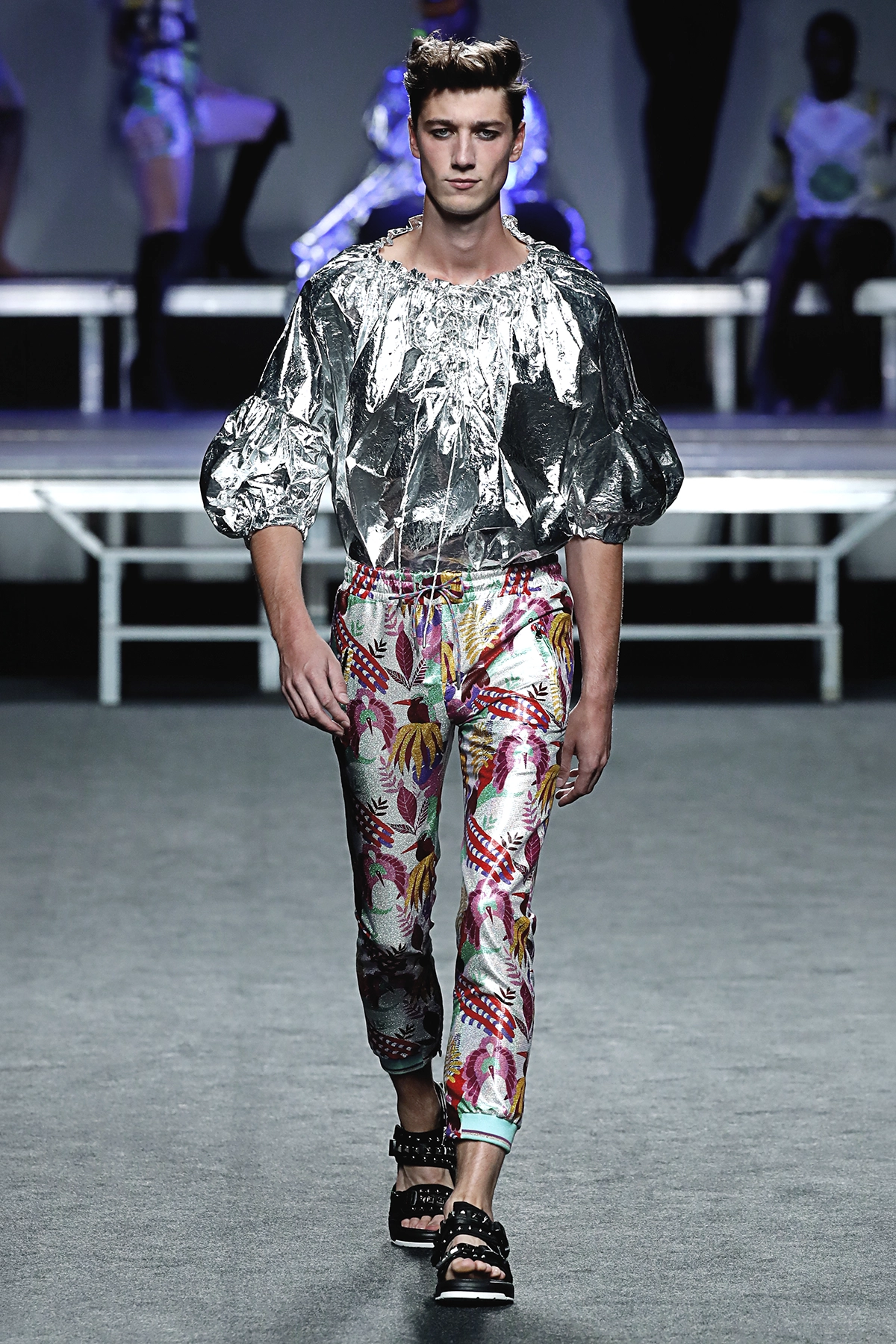 Look 33 de la colección 