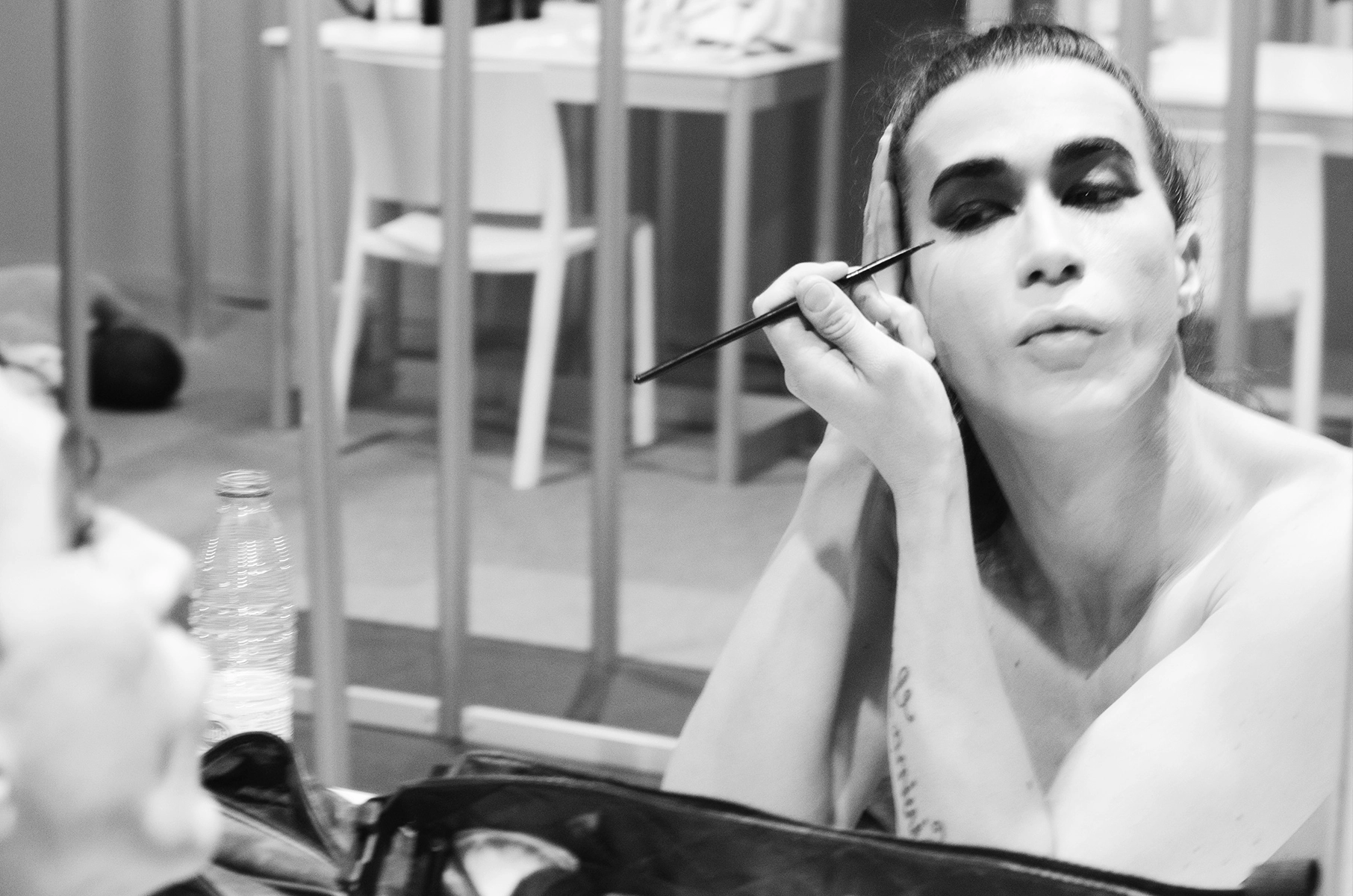 Momentos previos en el backstage del desfile 