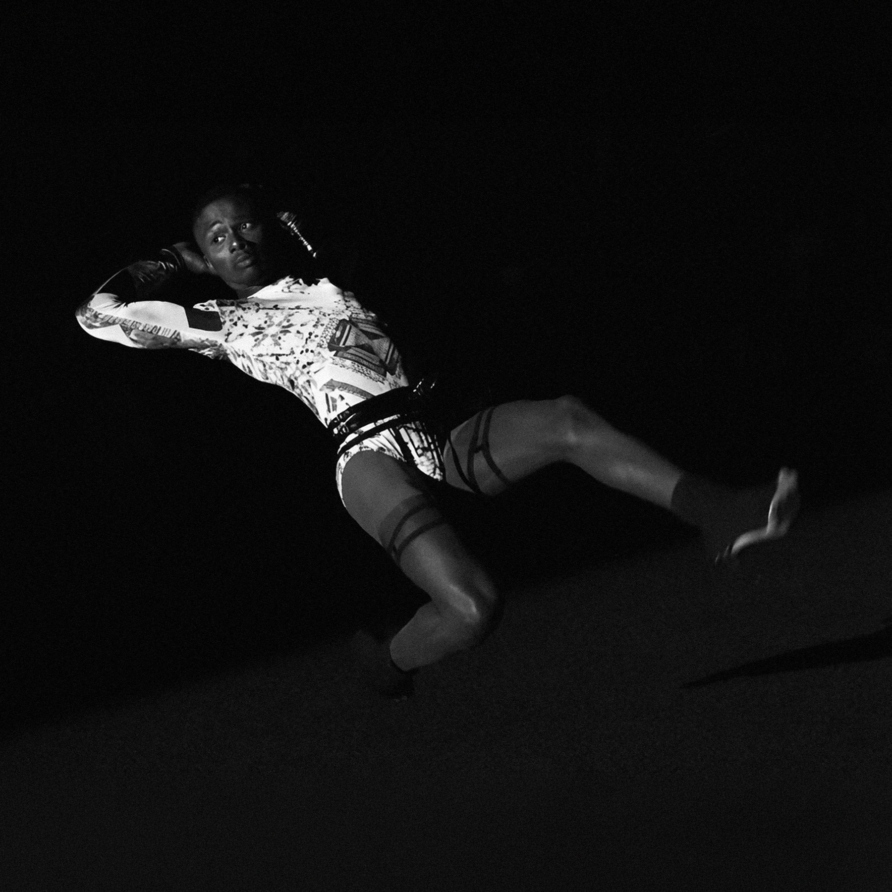 LSS de Kendall Mugler durante el comienzo del desfile “Realness”, colección primavera verano 2019 de la diseñadora de moda Ana Locking en la Mercedes Benz Fashion Week de Madrid.