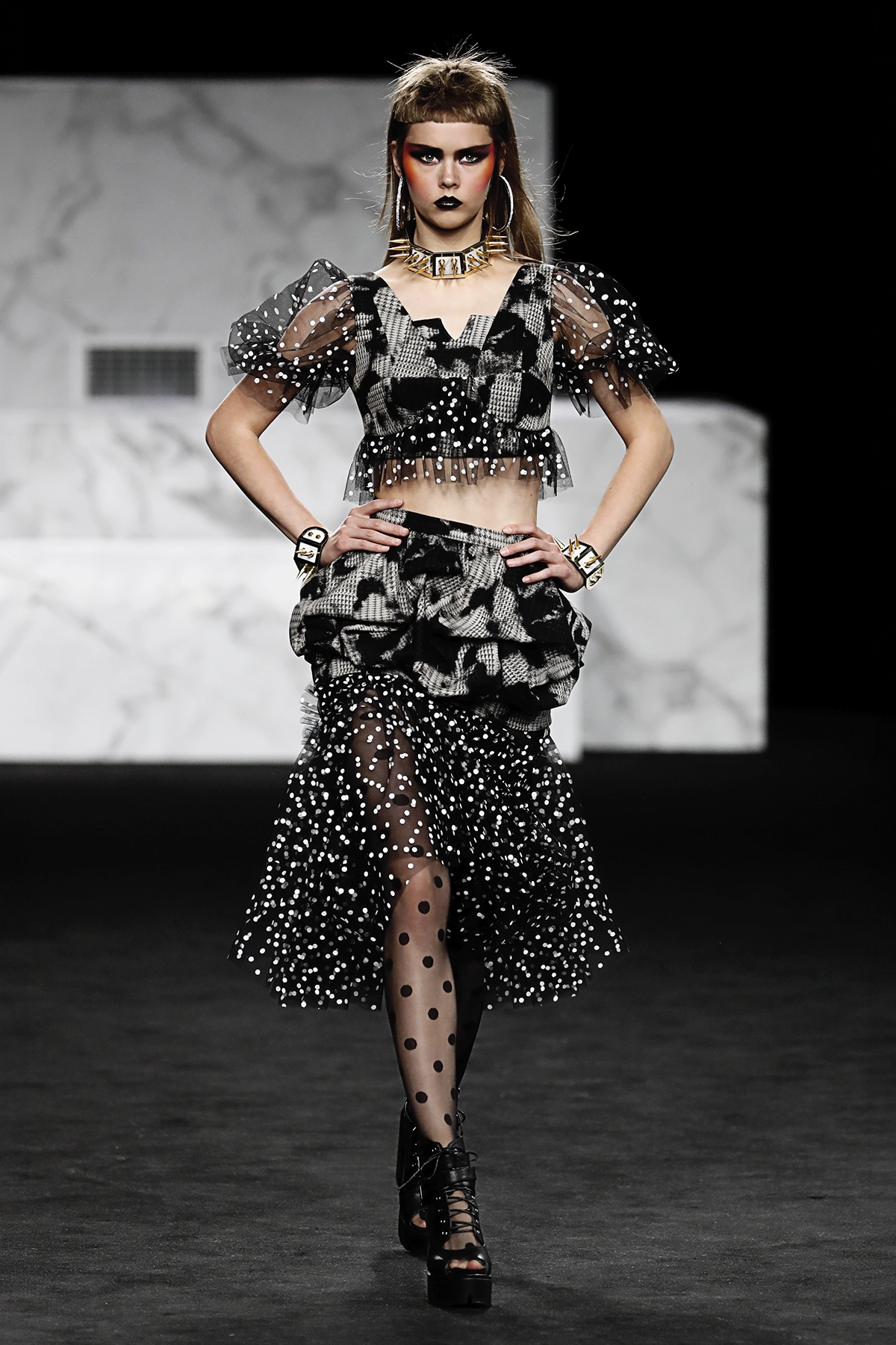 Look 01 de la colección 