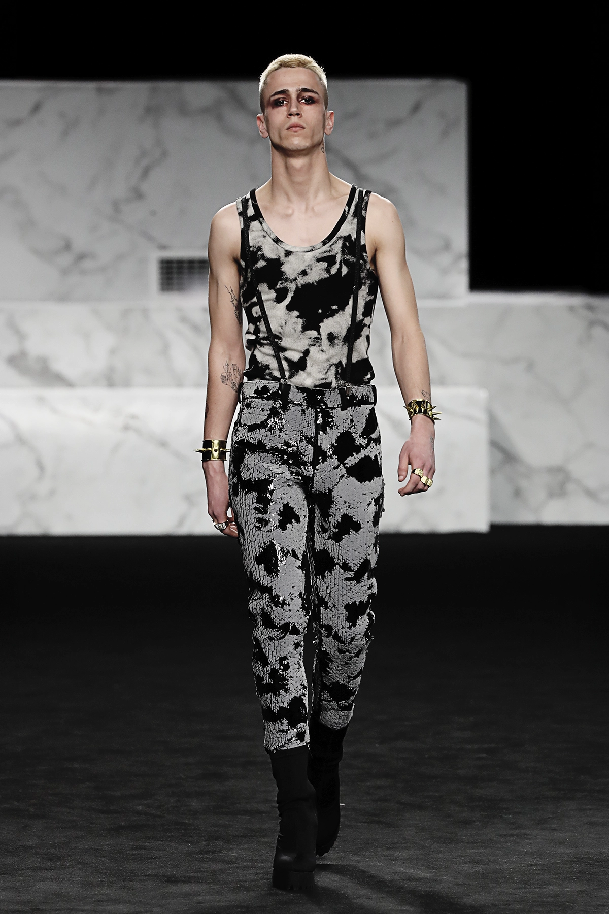 Look 05 de la colección 