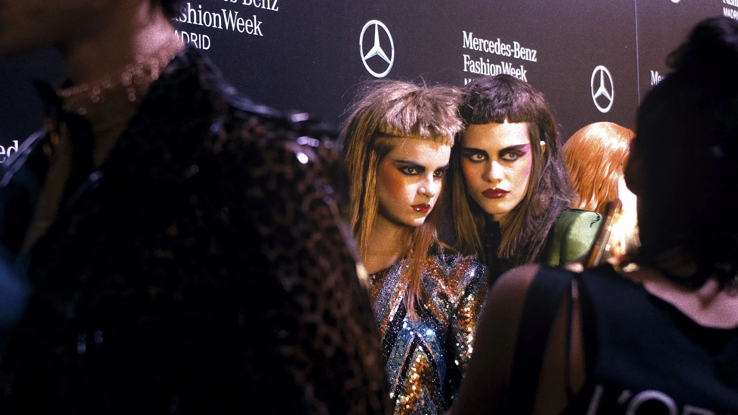 Momento en el backstage del desfile 