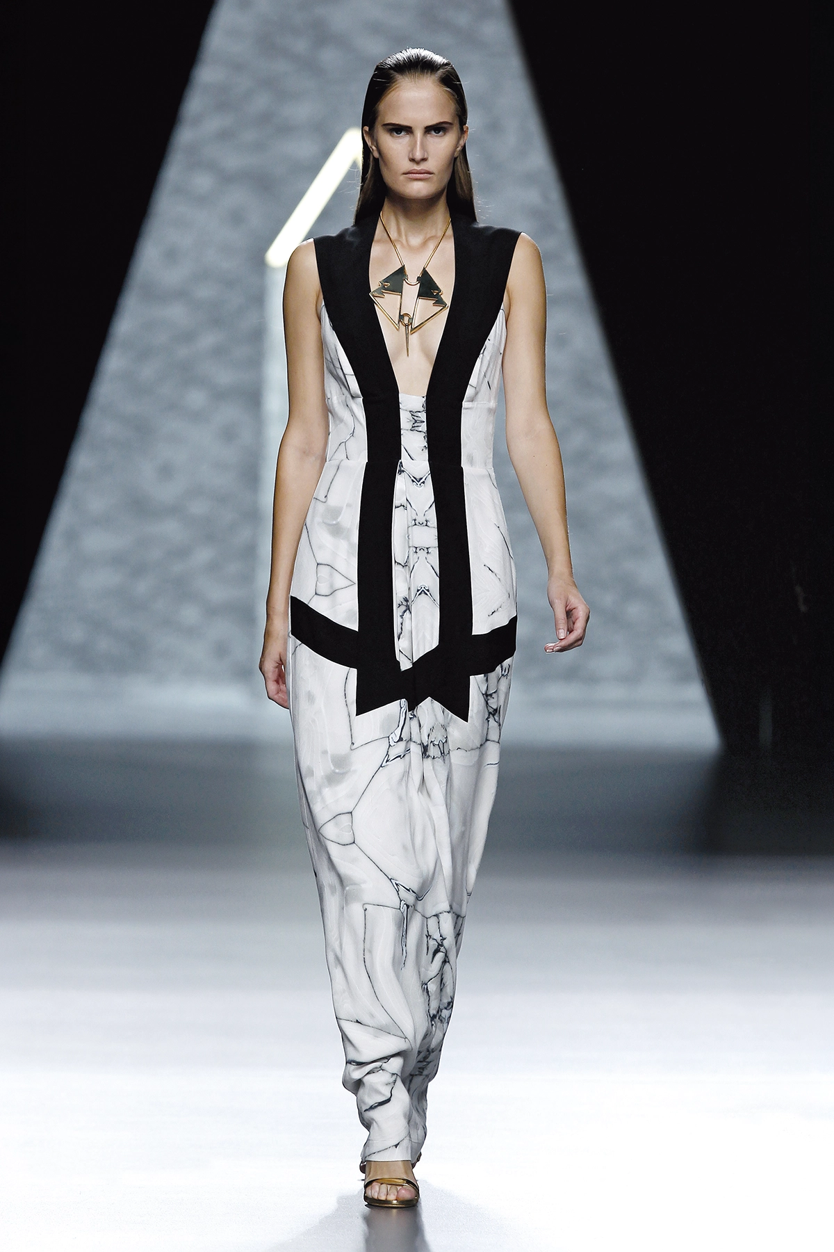 Look 03 de la colección 