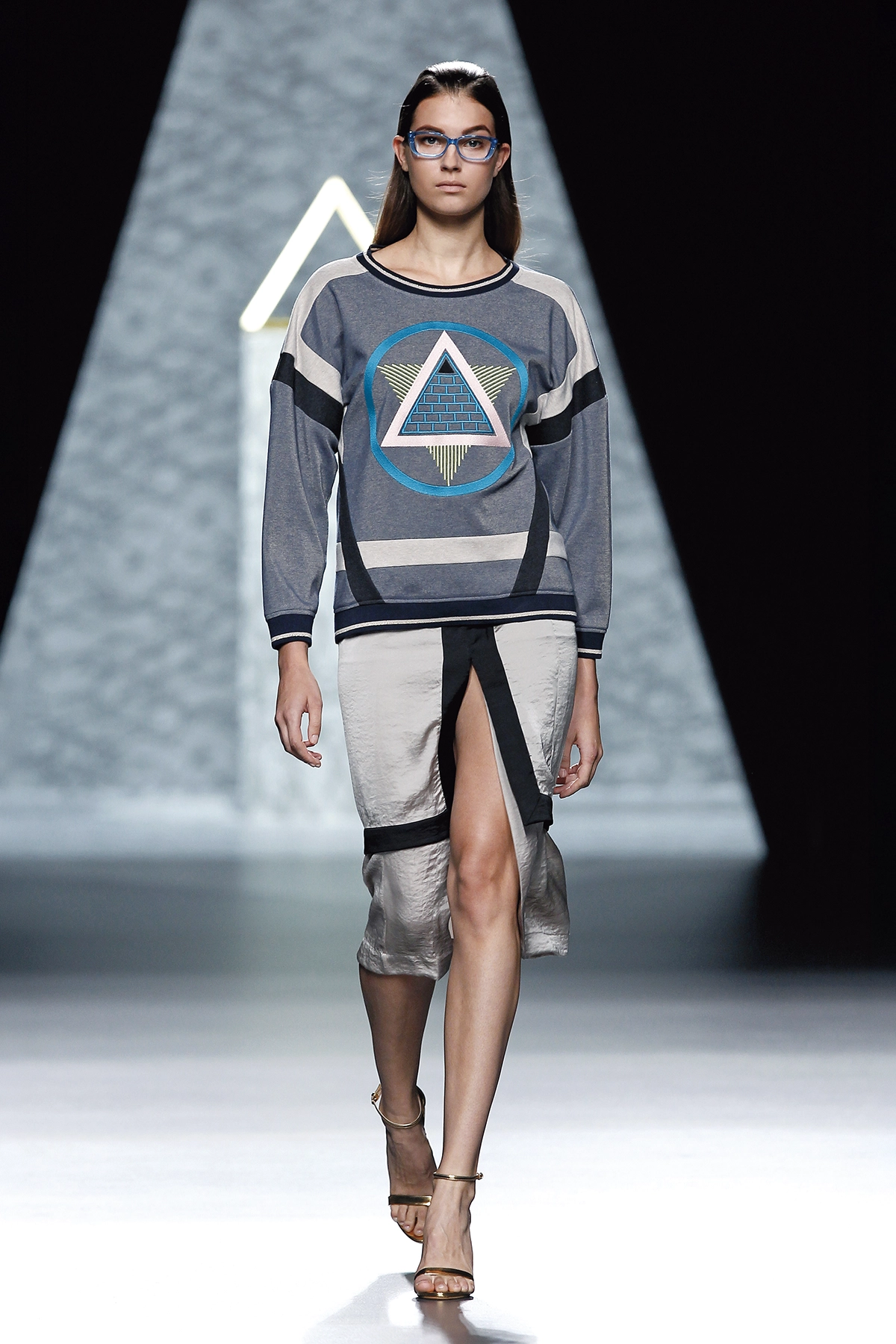 Look 15 de la colección 