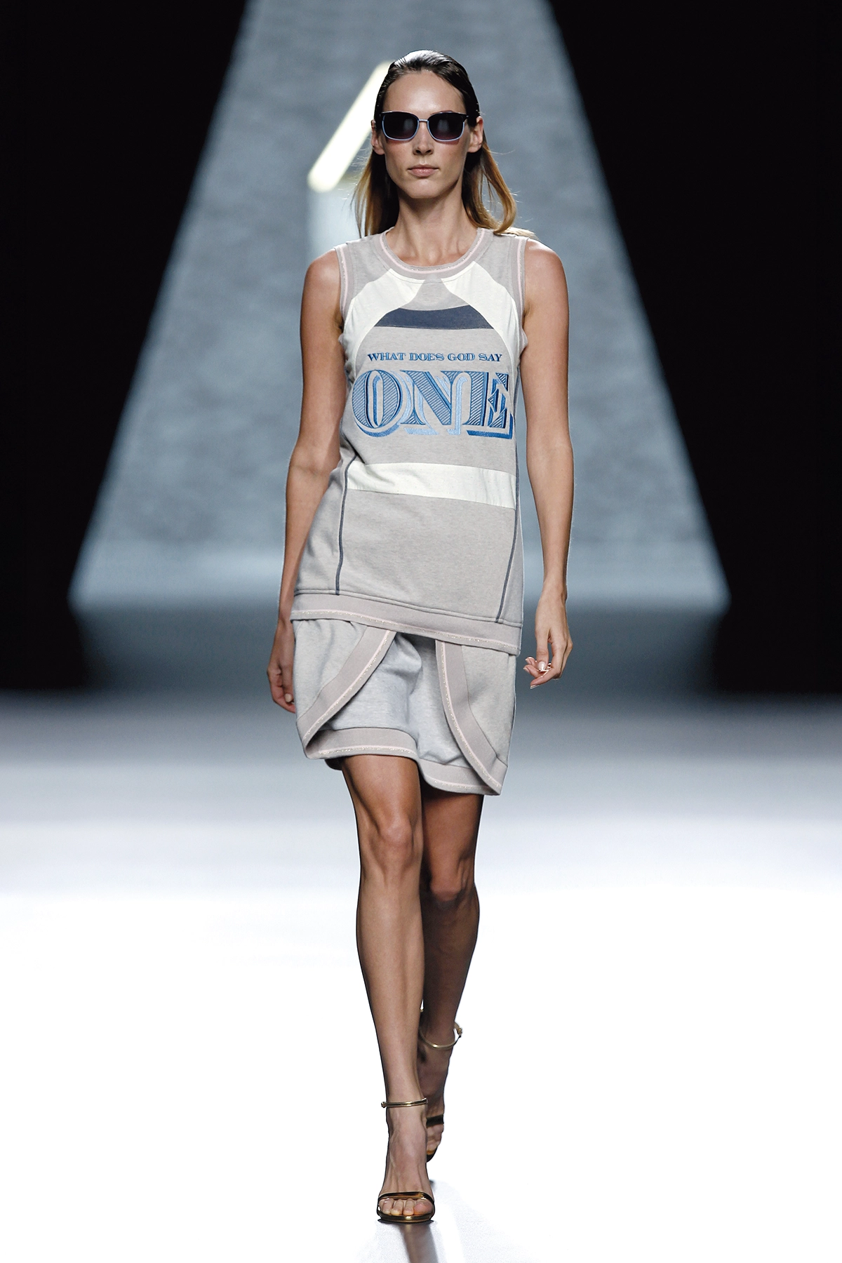 Look 16 de la colección 