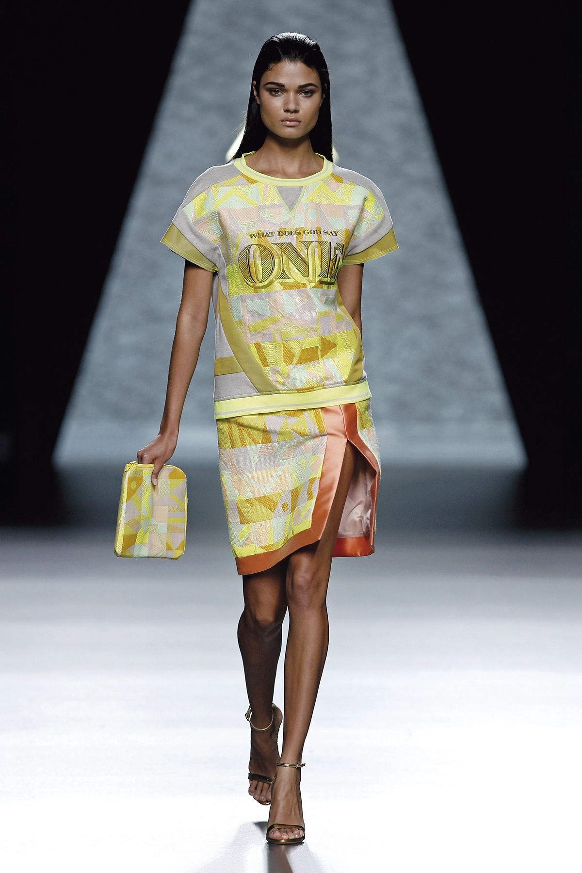 Look 26 de la colección 