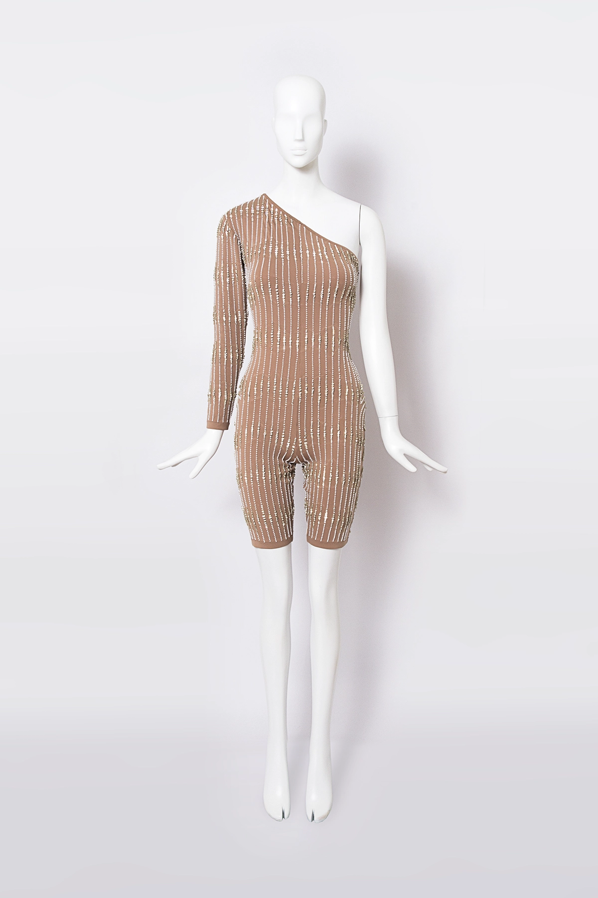 Look diseñado por Ana Locking para la gira 