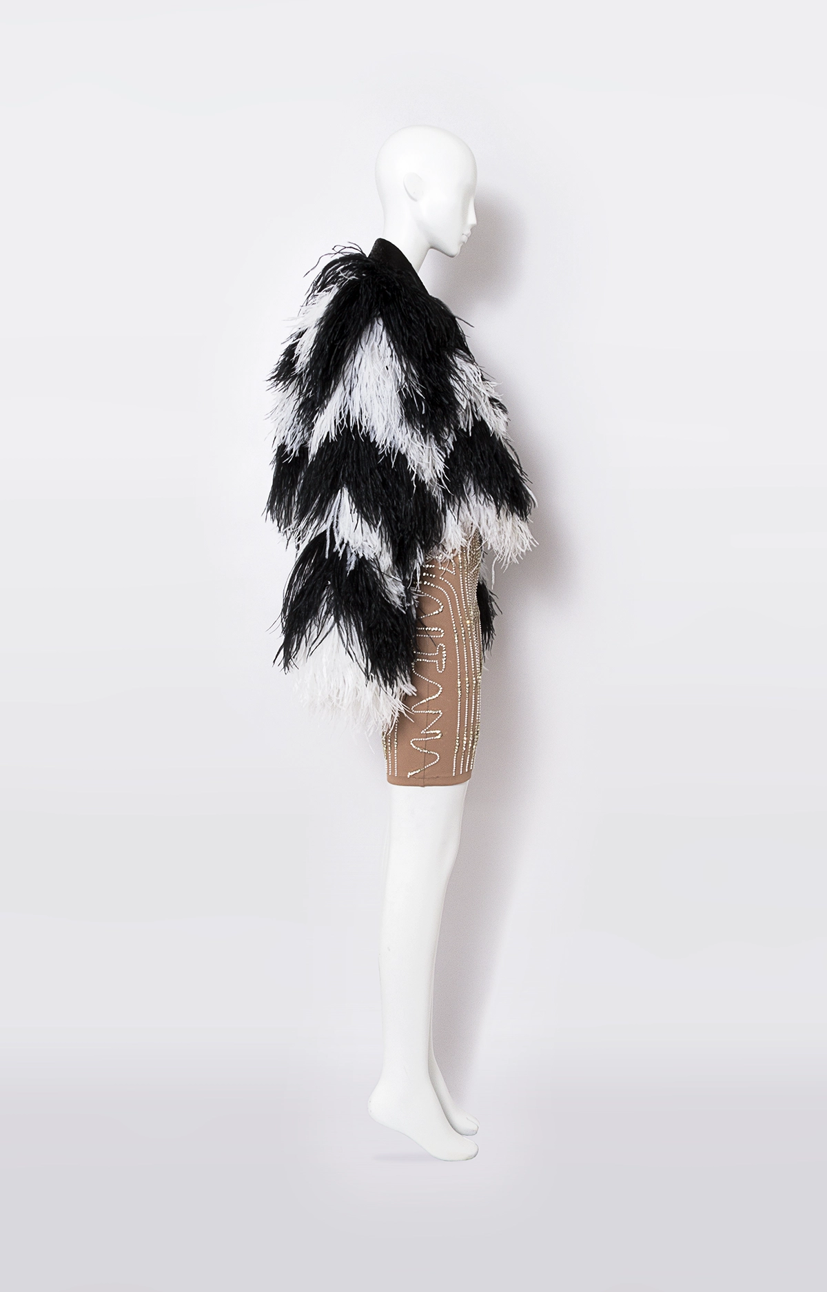 Look diseñado por Ana Locking para la gira 