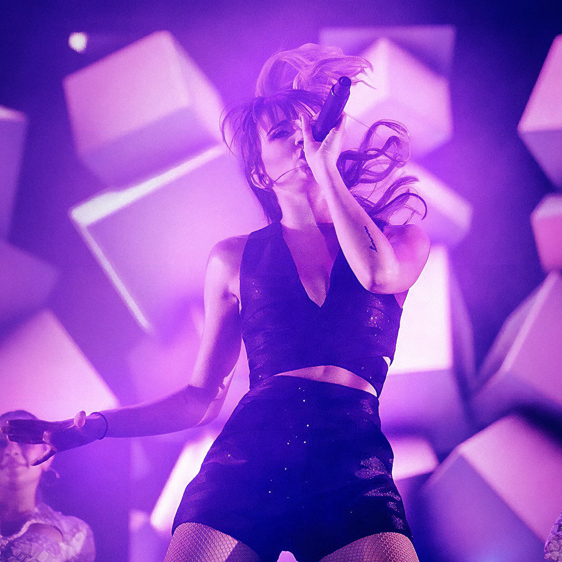 La cantante Aitana, con el vestuario de la gira 