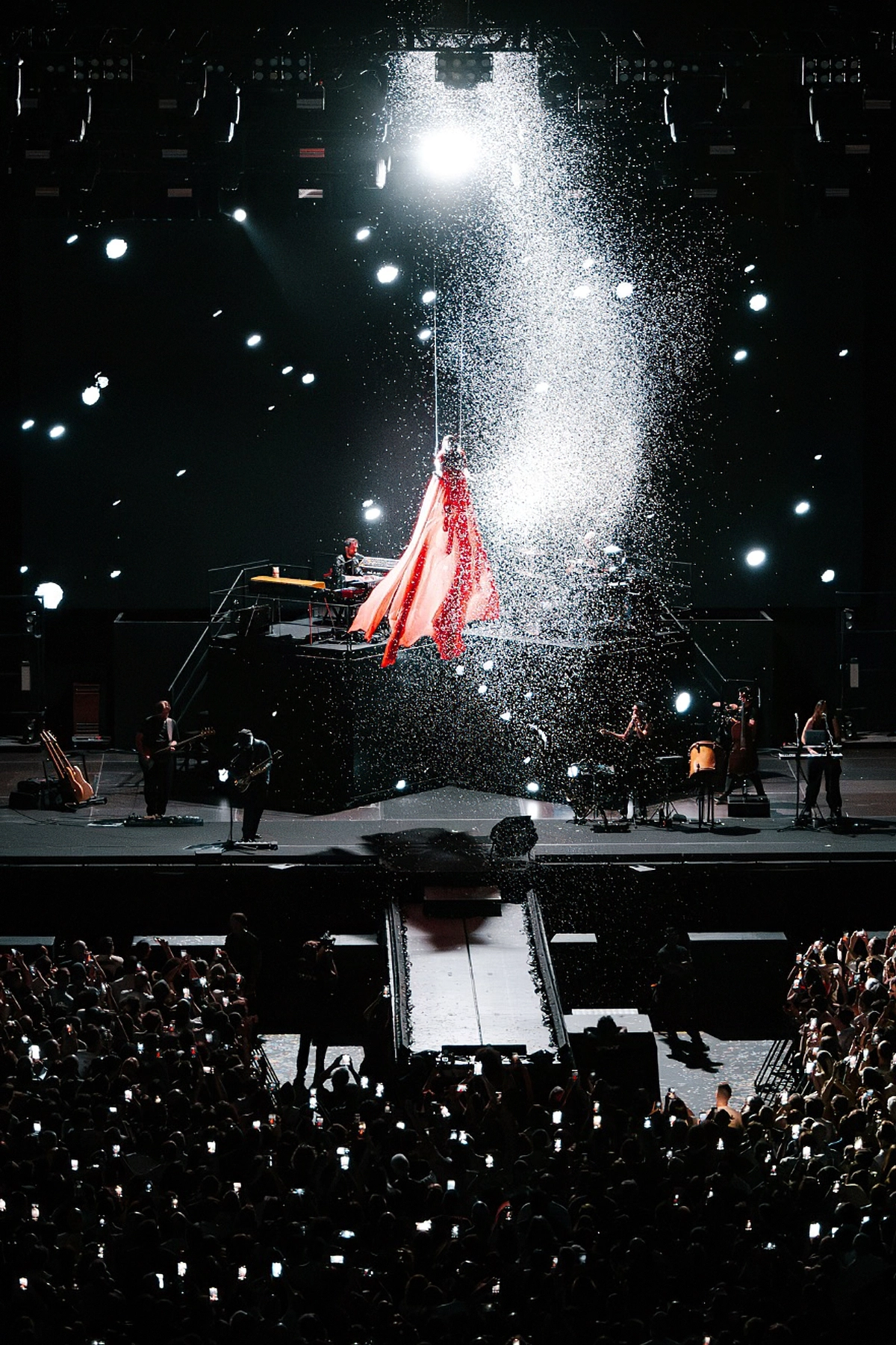 Vestido y capa de Ana Locking creado para la gira 