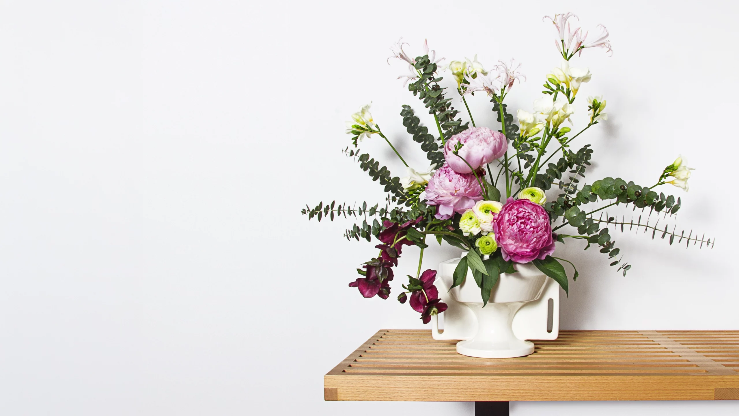 Colección artesanal de jarrones cerámicos esmaltados. Diseño Amphora B01