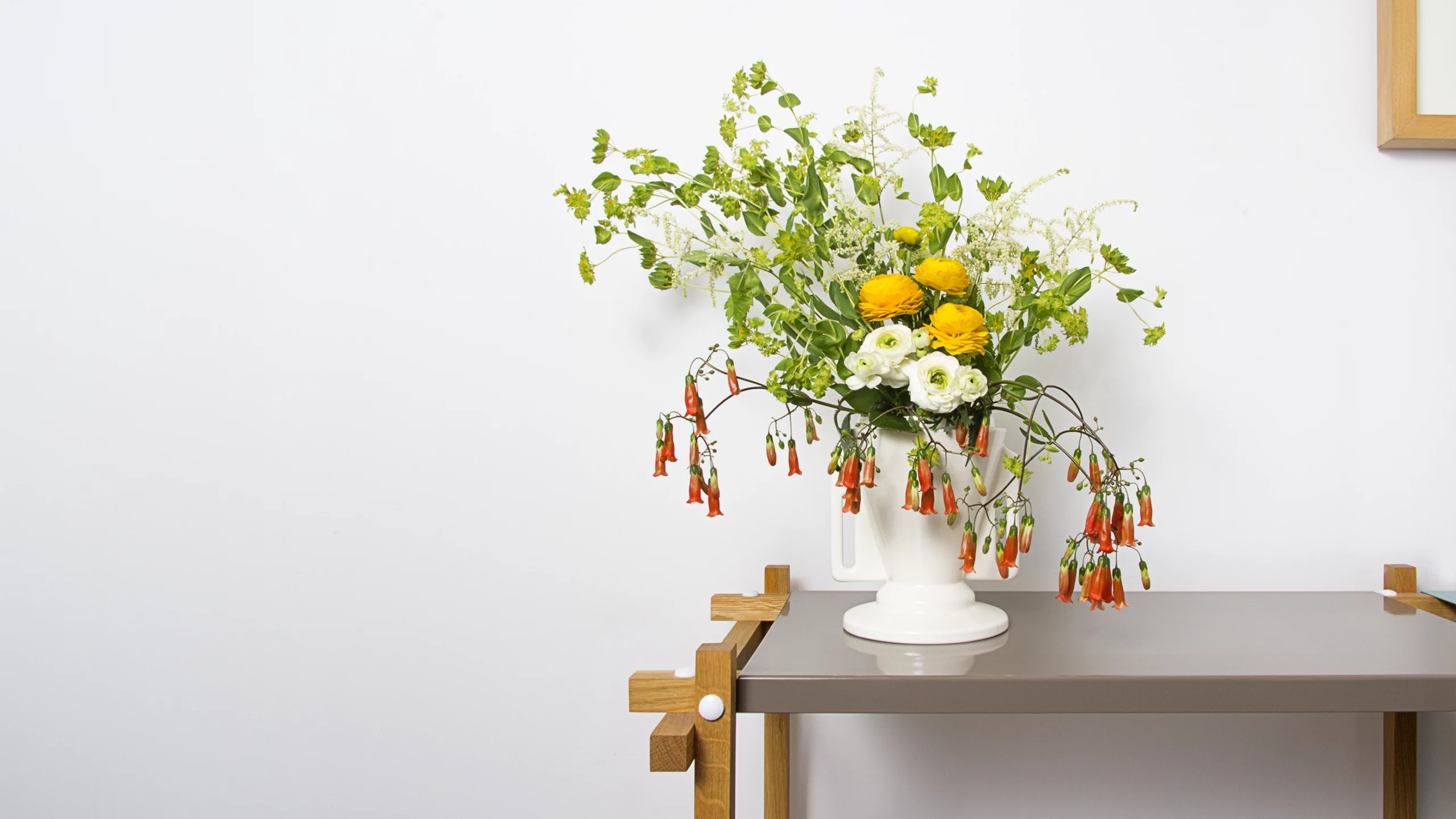 Colección artesanal de jarrones cerámicos esmaltados. Diseño Amphora B02