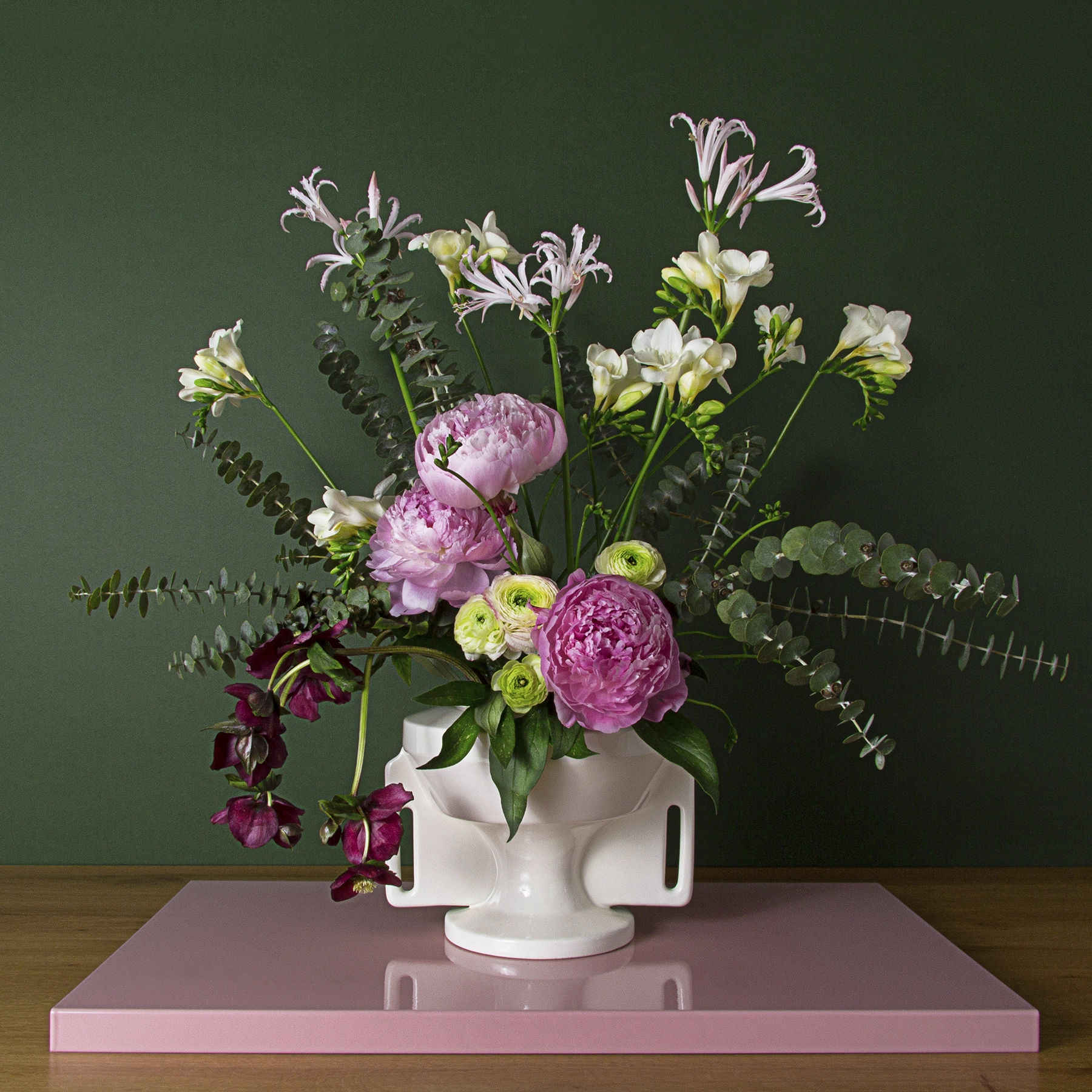 Colección artesanal de jarrones cerámicos esmaltados. Diseño Amphora B01