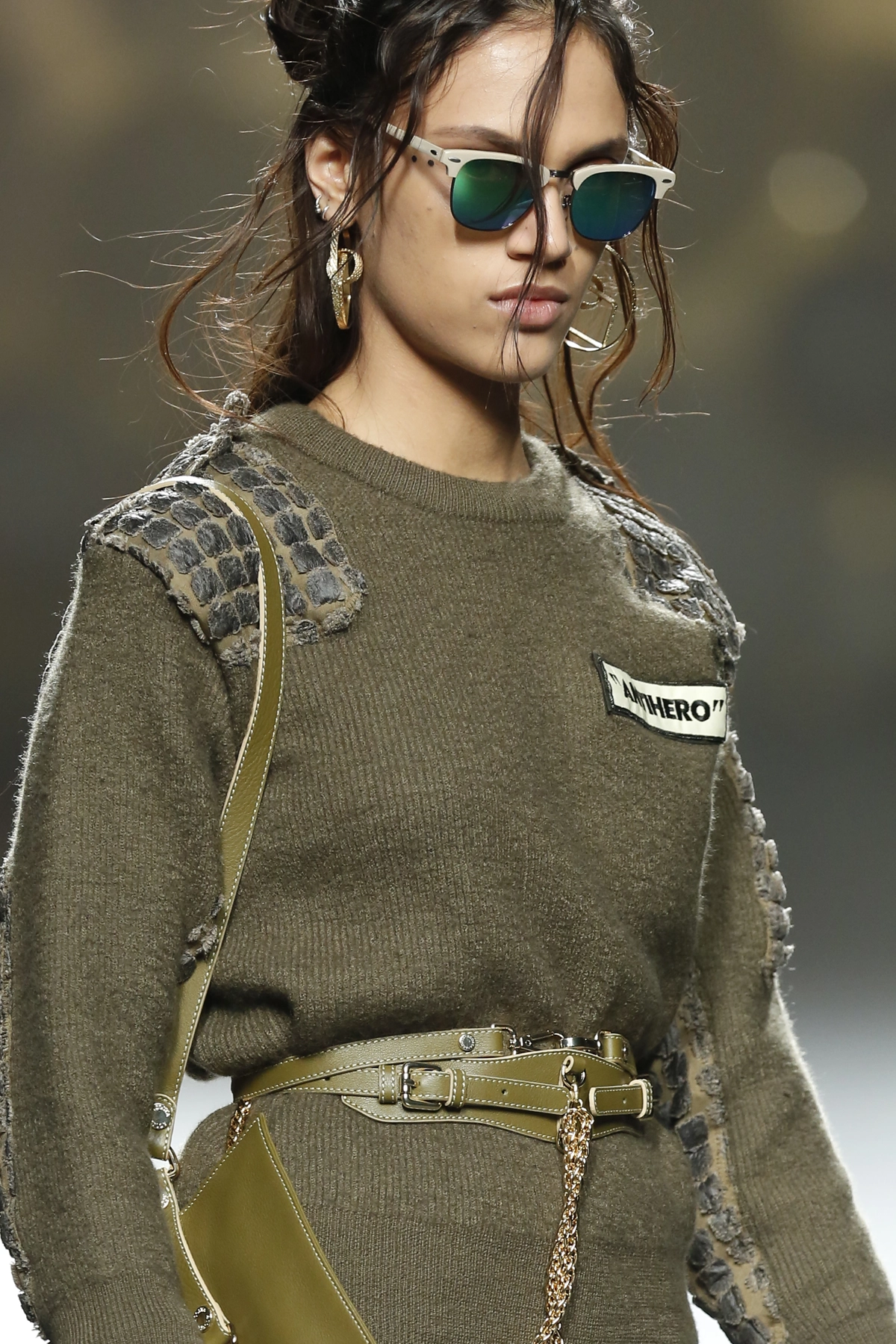 Momento del desfile “Antihero”, colección otoño invierno 2016-17 de la diseñadora de moda Ana Locking en la Mercedes Benz Fashion Week de Madrid.