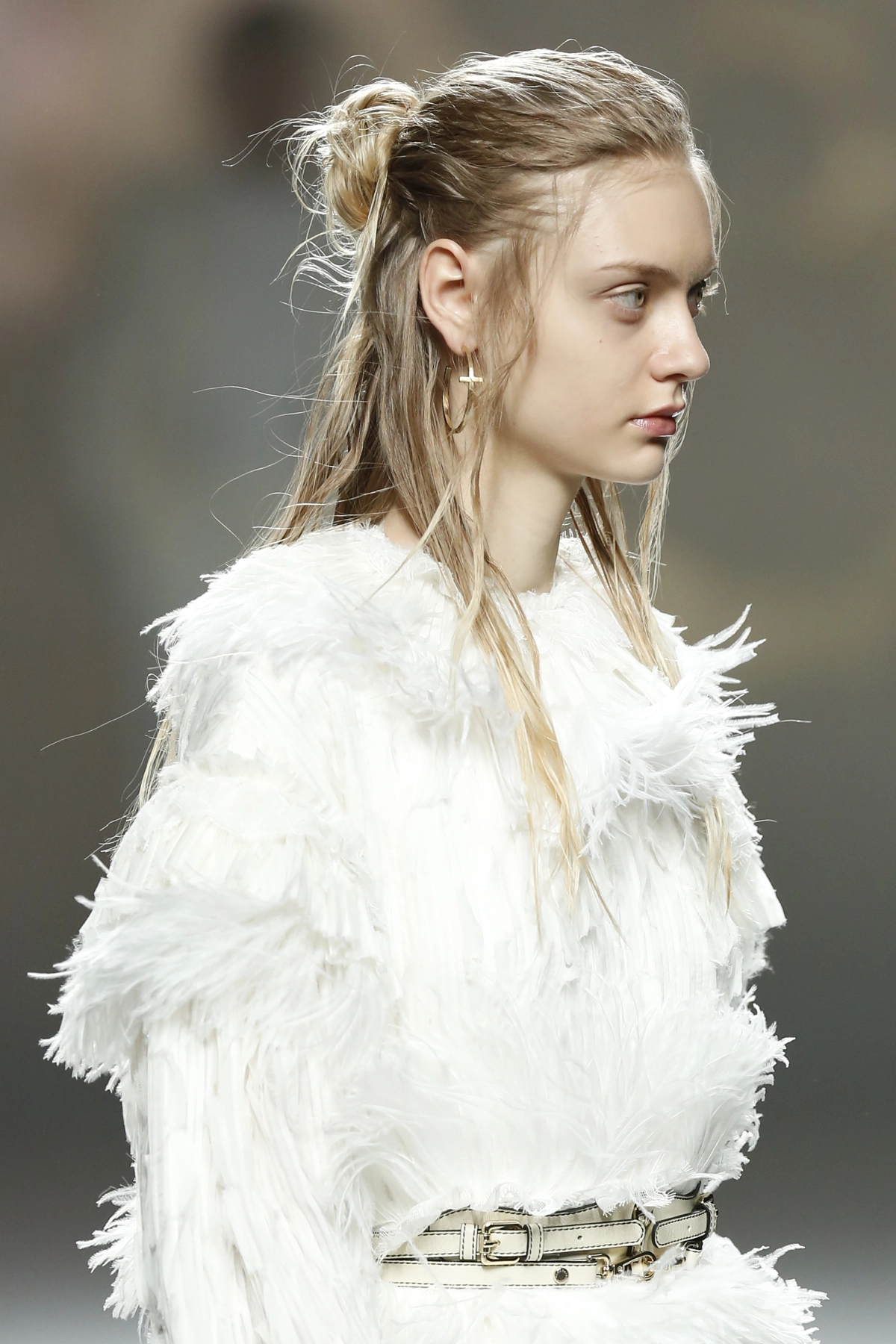 Momento del desfile “Antihero”, colección otoño invierno 2016-17 de la diseñadora de moda Ana Locking en la Mercedes Benz Fashion Week de Madrid.