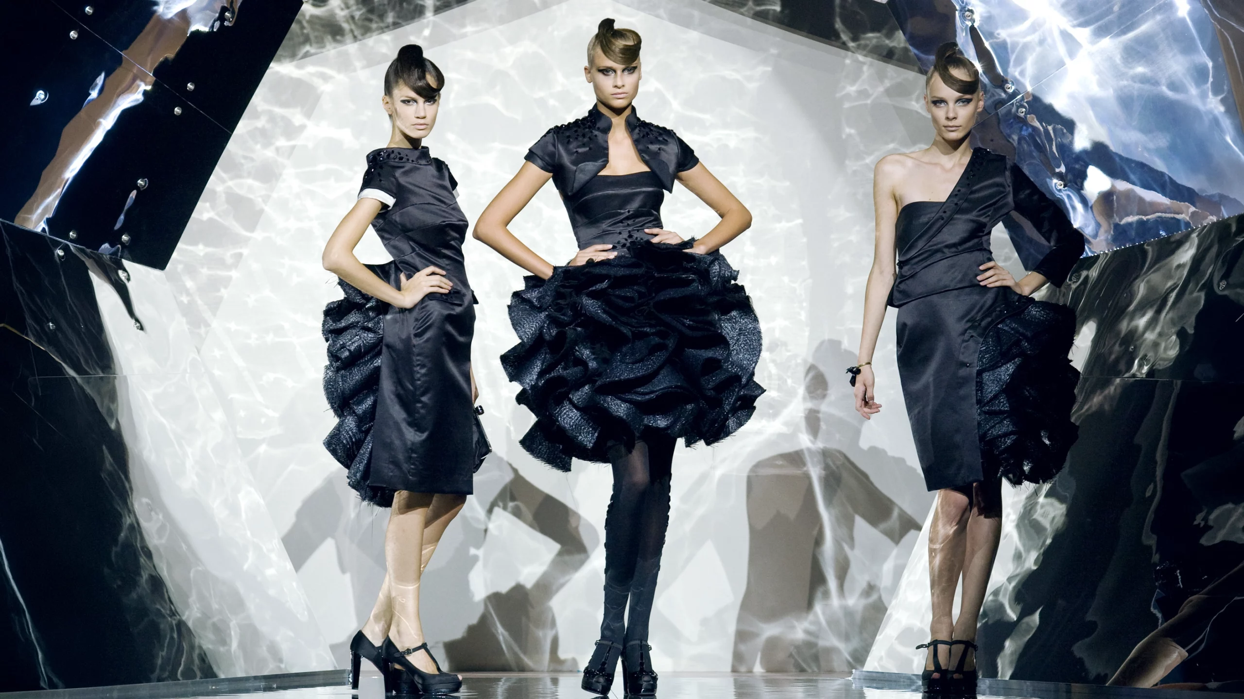 Momento del desfile “Arc d´hysterie”, colección primavera verano 2009 de la diseñadora de moda Ana Locking en la Mercedes Benz Fashion Week de Madrid.