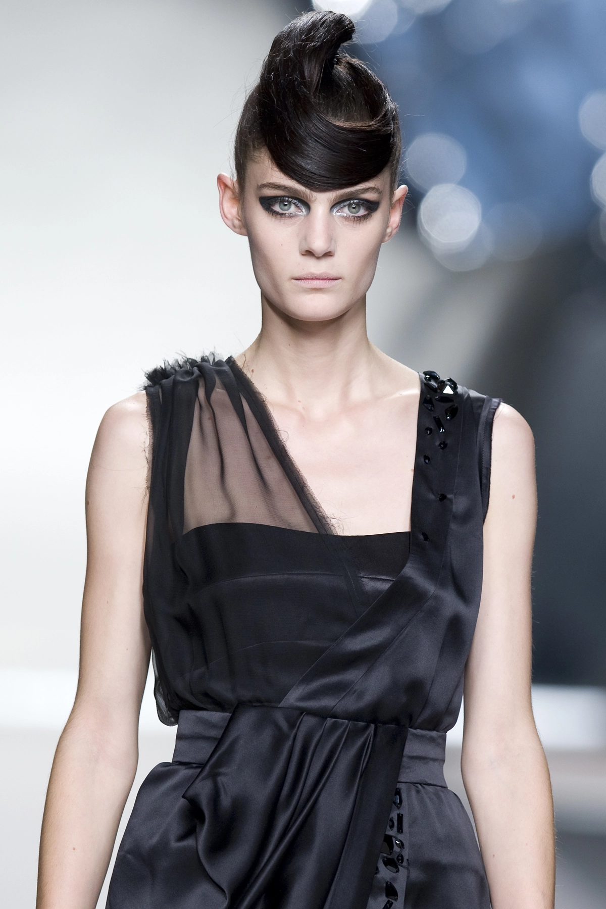 Momento del desfile “Arc d´hysterie”, colección primavera verano 2009 de la diseñadora de moda Ana Locking en la Mercedes Benz Fashion Week de Madrid.