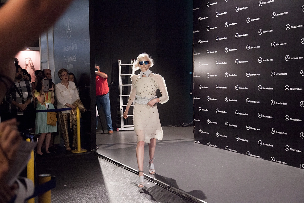 Momentos previos en el backstage del desfile 