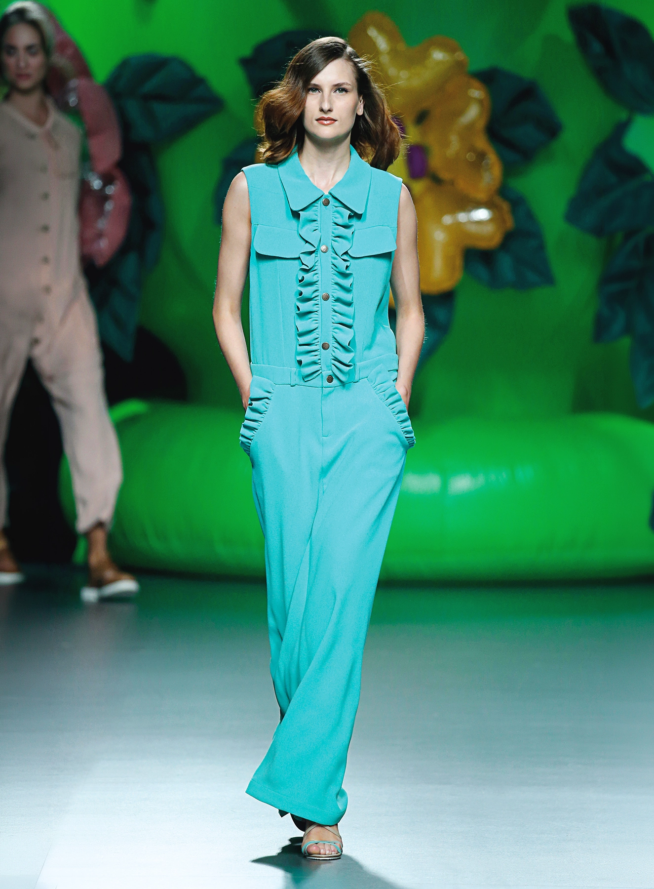 Look 09 de la colección 