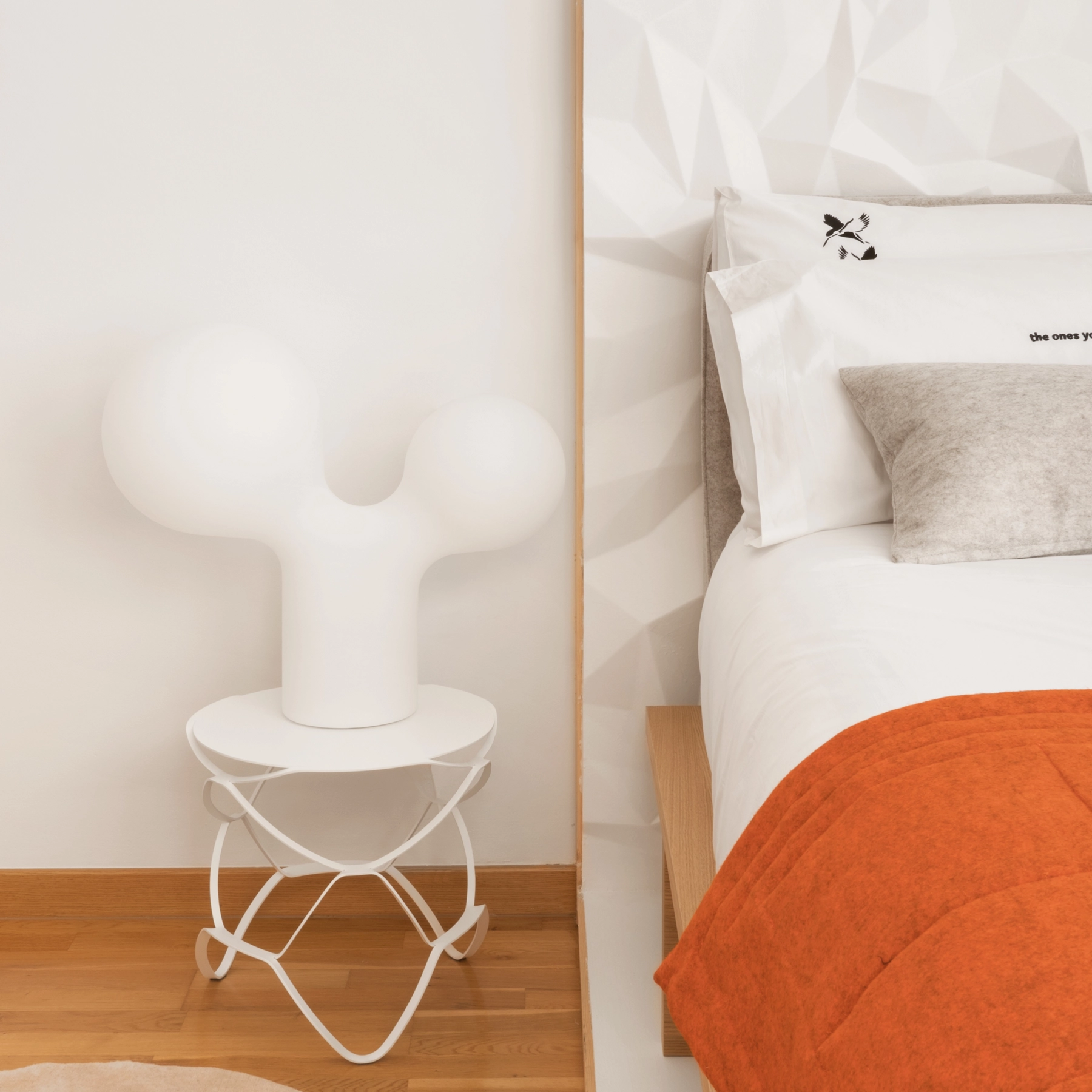 Primer proyecto de decoración de Ana Locking, Halcyon Days en Málaga. Apartamento 