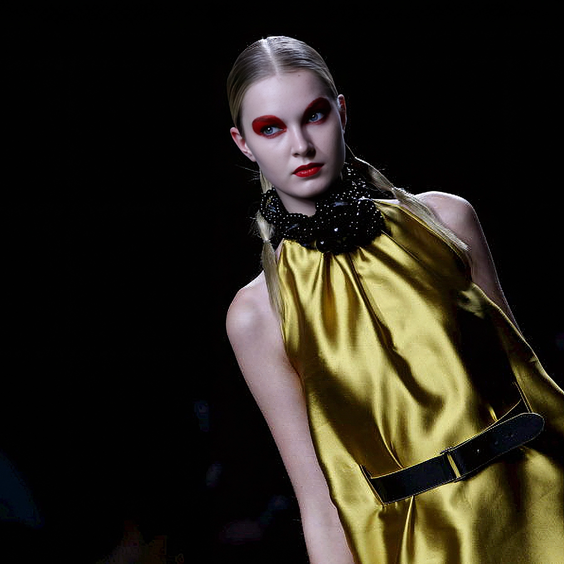 Momento del desfile “Insides”, colección primavera verano 2011 de la diseñadora de moda Ana Locking en la Mercedes Benz Fashion Week de Madrid.