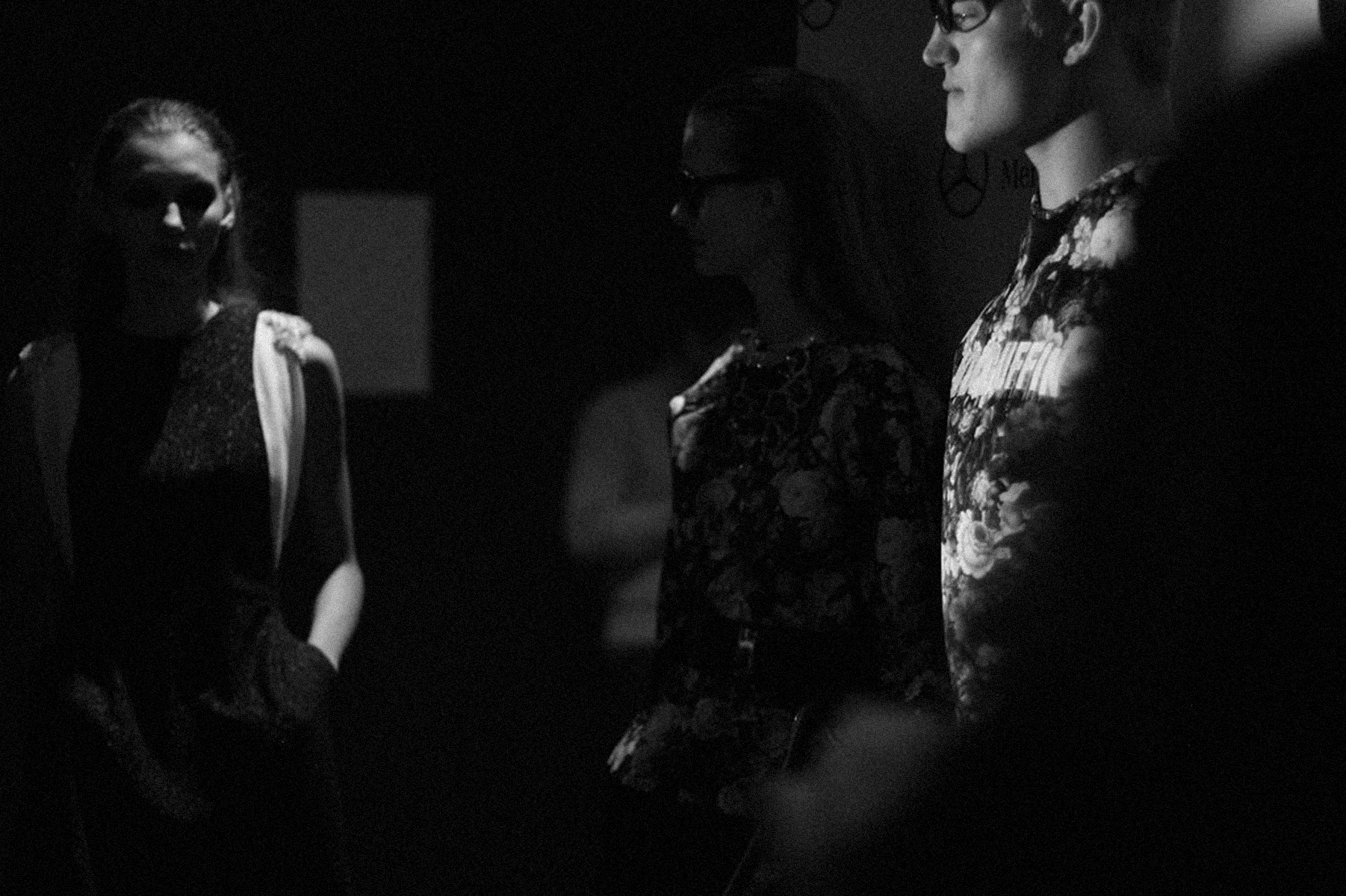 Momento del backstage del desfile “McGuffin”, colección otoño invierno 2013-14 de la diseñadora de moda Ana Locking en la Mercedes Benz Fashion Week de Madrid.