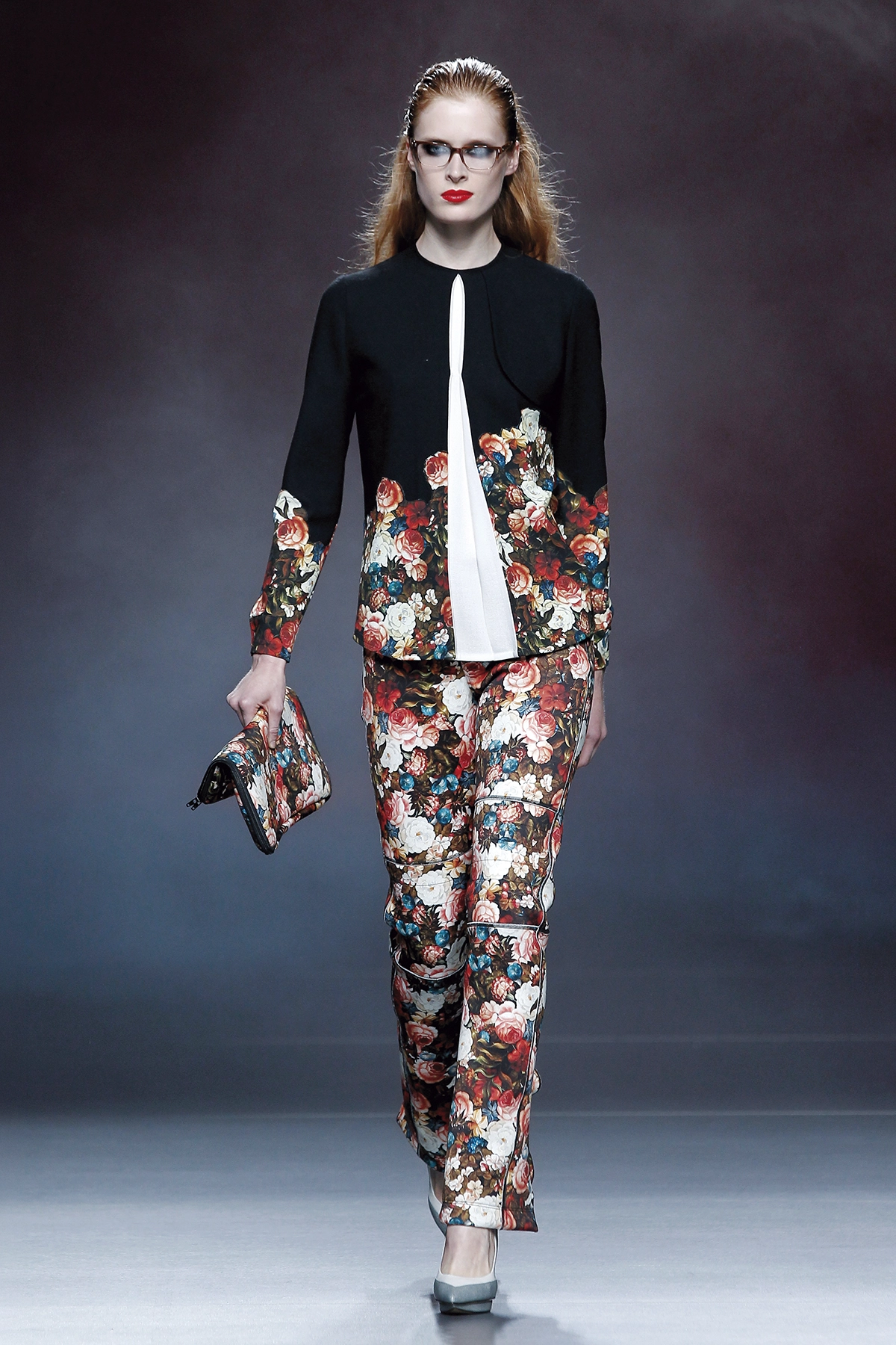 Look 14 de la colección “McGuffin”, colección otoño invierno 2013-14 de la diseñadora de moda Ana Locking en la Mercedes Benz Fashion Week de Madrid.