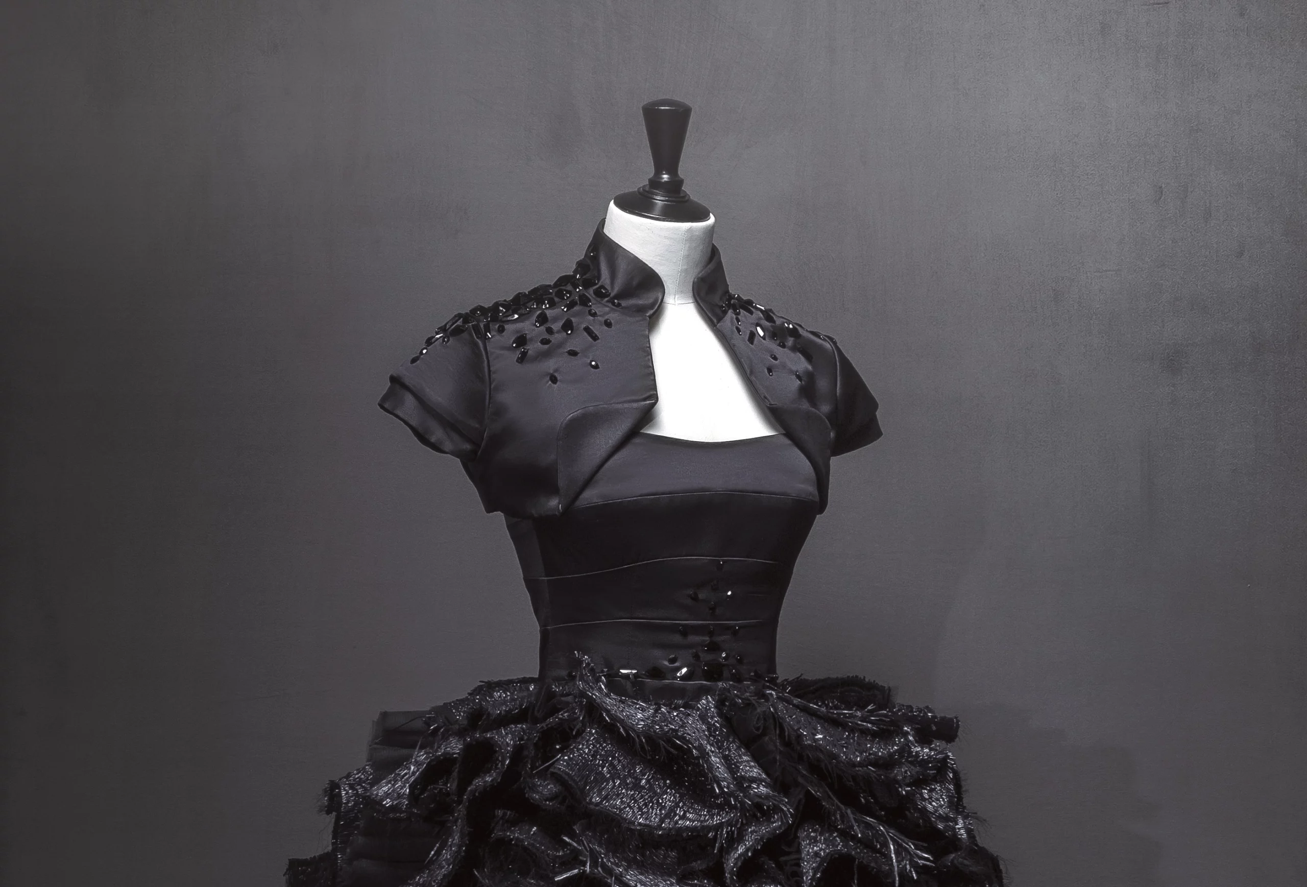 Look de Ana Locking en la exposición Modus