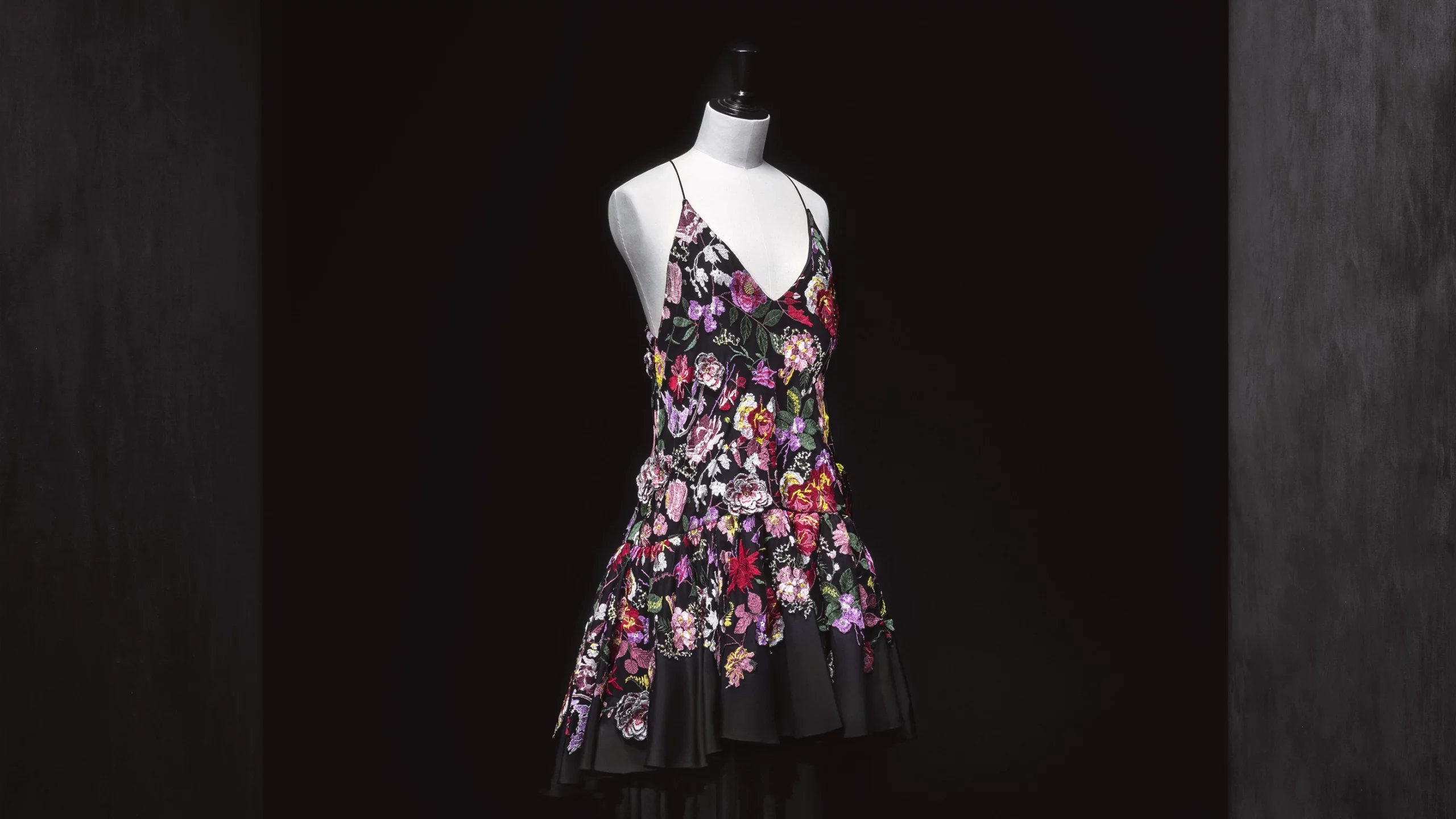 Look de Ana Locking en la exposición Modus