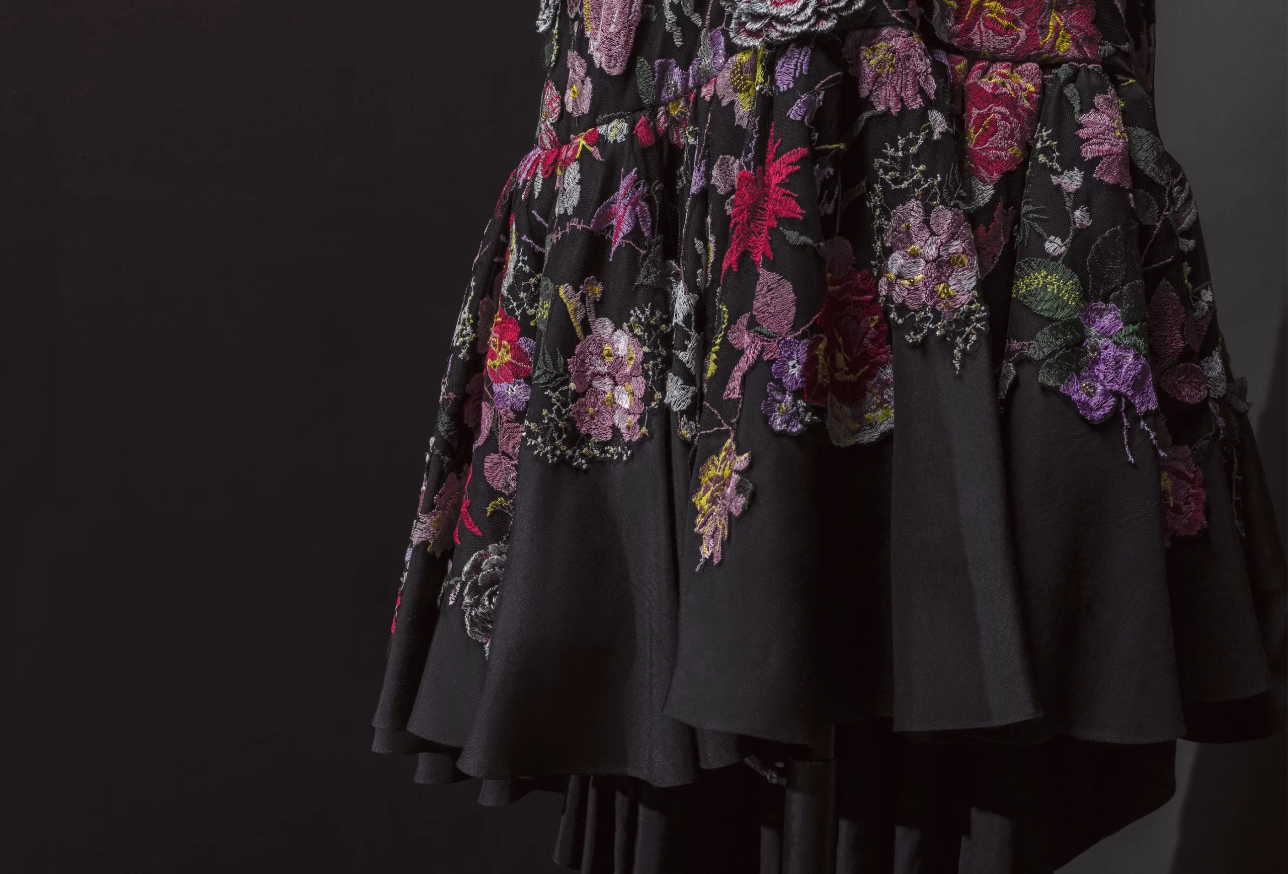 Detalle del look de Ana Locking en la exposición Modus