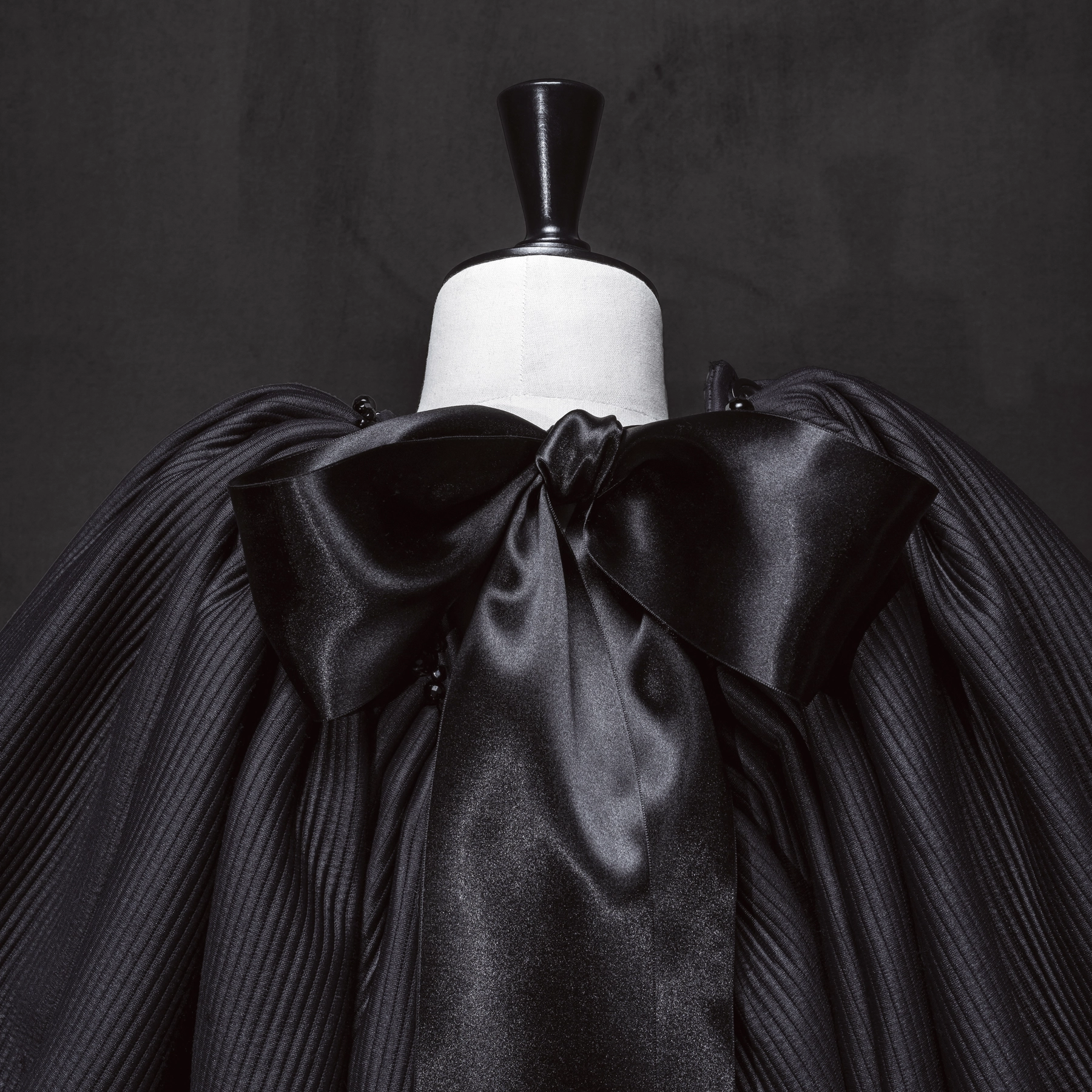 Detalle del look de Ana Locking en la exposición Modus