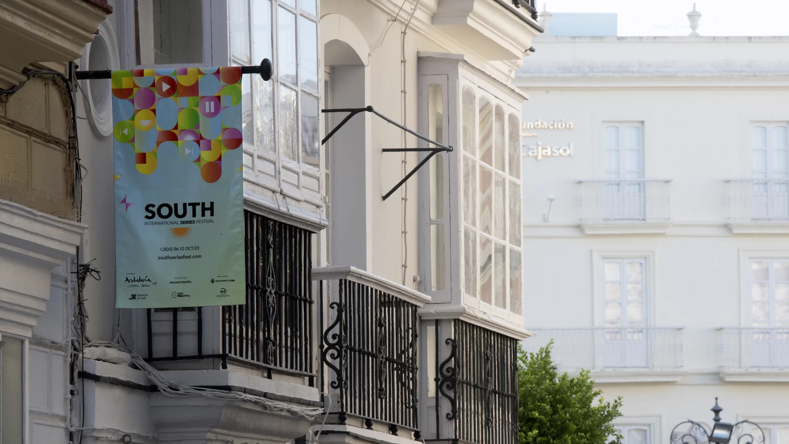 Identidad gráfica de la primera edición del 