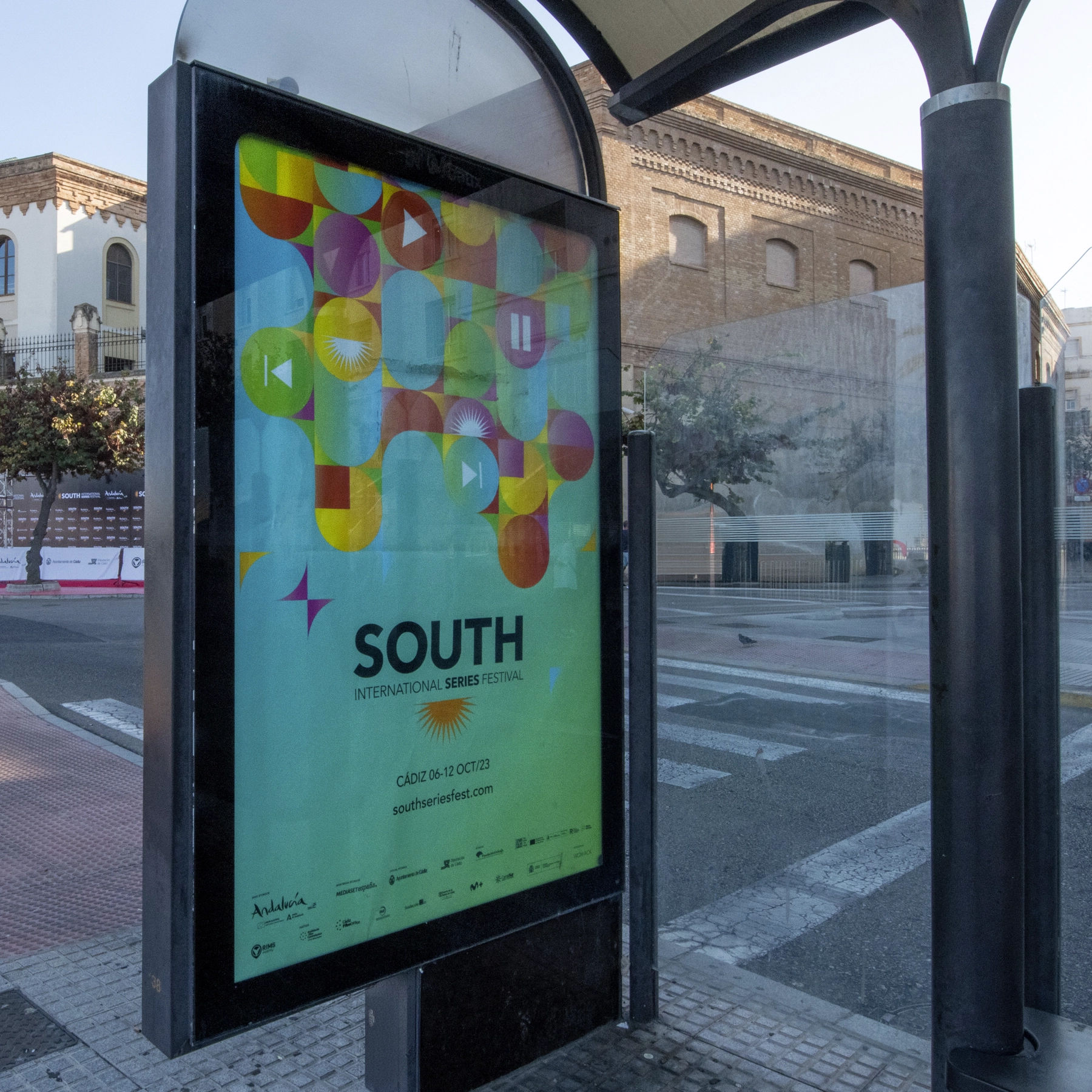 Identidad gráfica de la primera edición del 