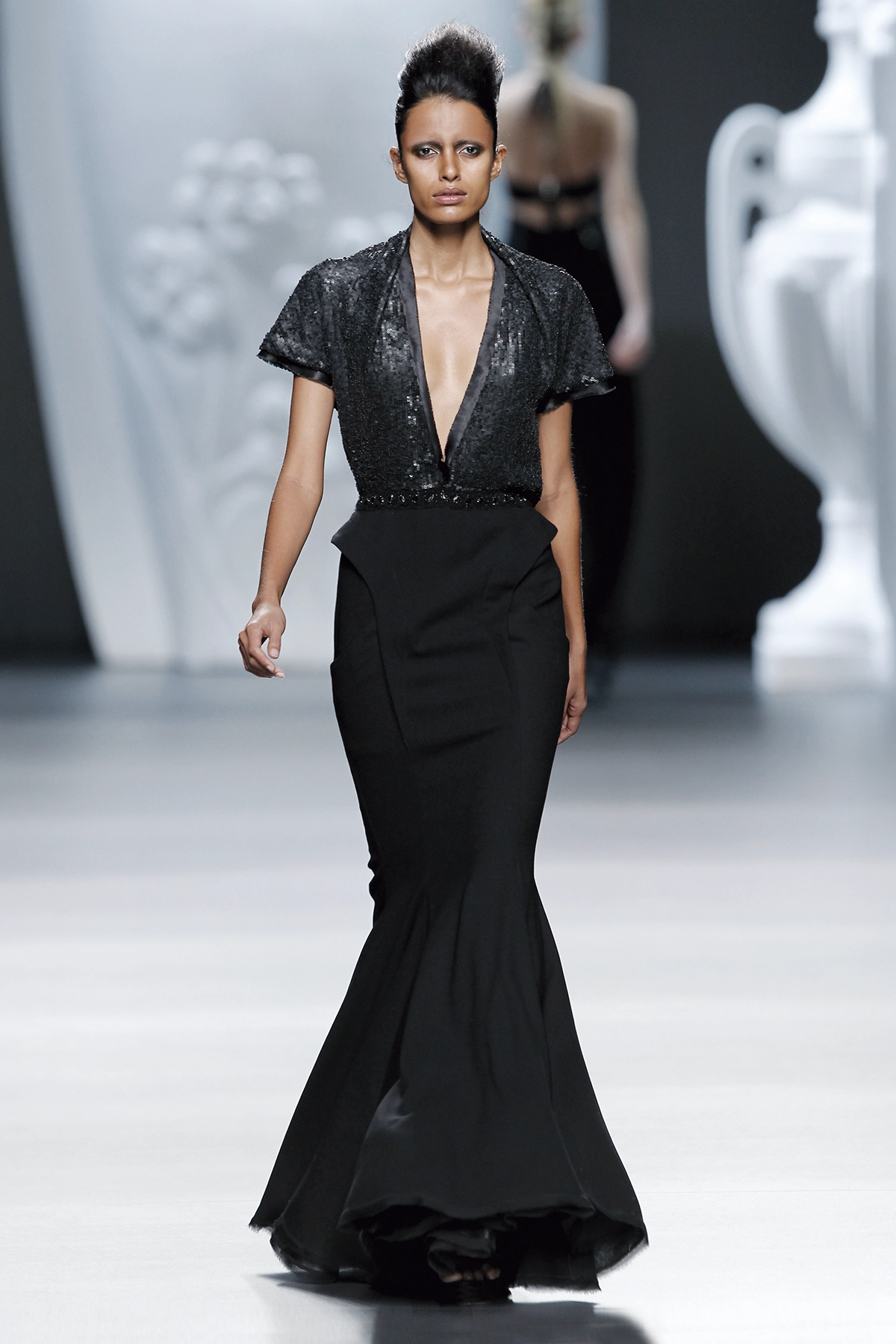 Look 34 de la colección “The Talk”, colección primavera verano 2013 de la diseñadora de moda Ana Locking en la Mercedes Benz Fashion Week de Madrid.