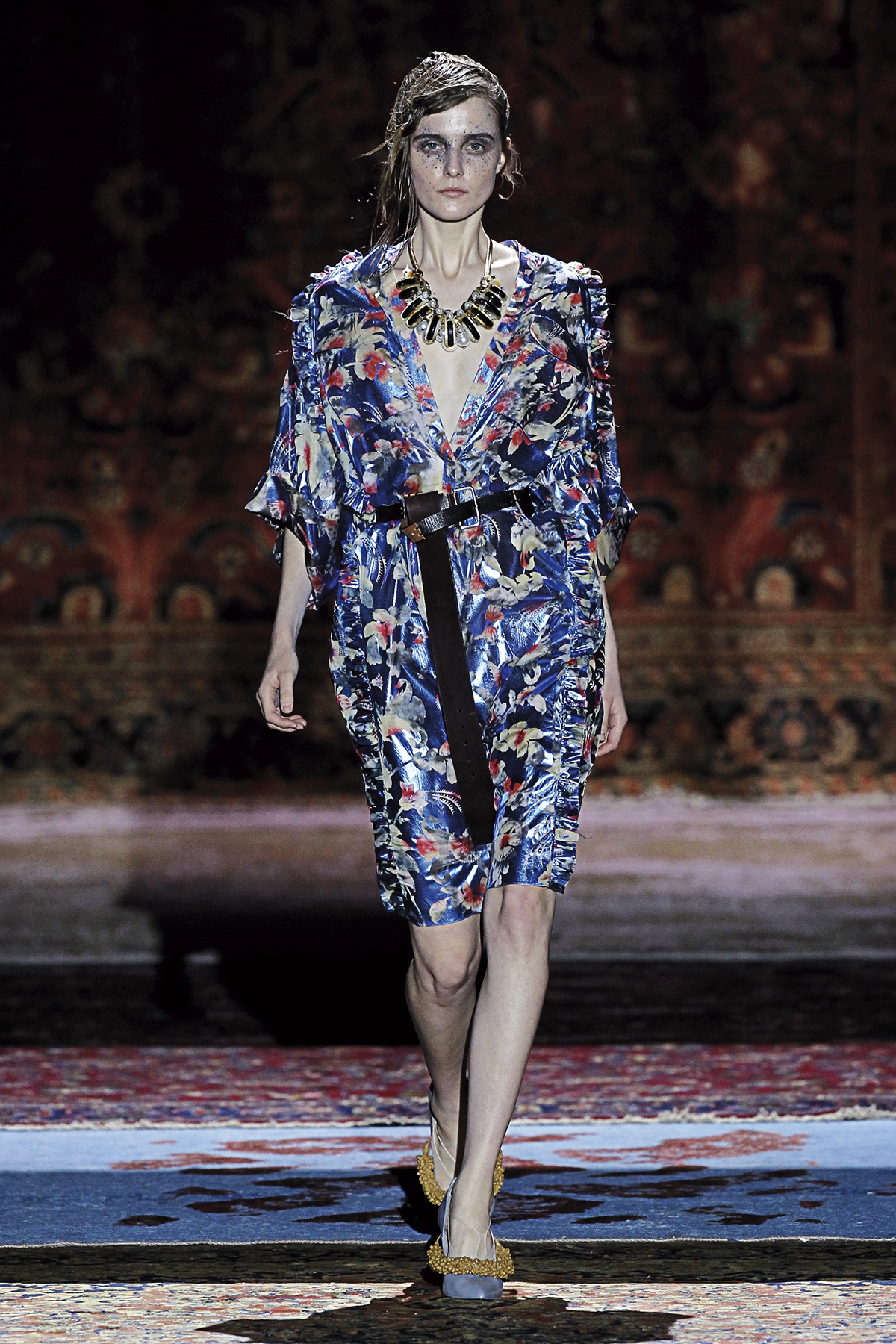 Look 28 de la colección “The Thinker”, colección rimavera verano 2017 de la diseñadora de moda Ana Locking en la Mercedes Benz Fashion Week de Madrid.