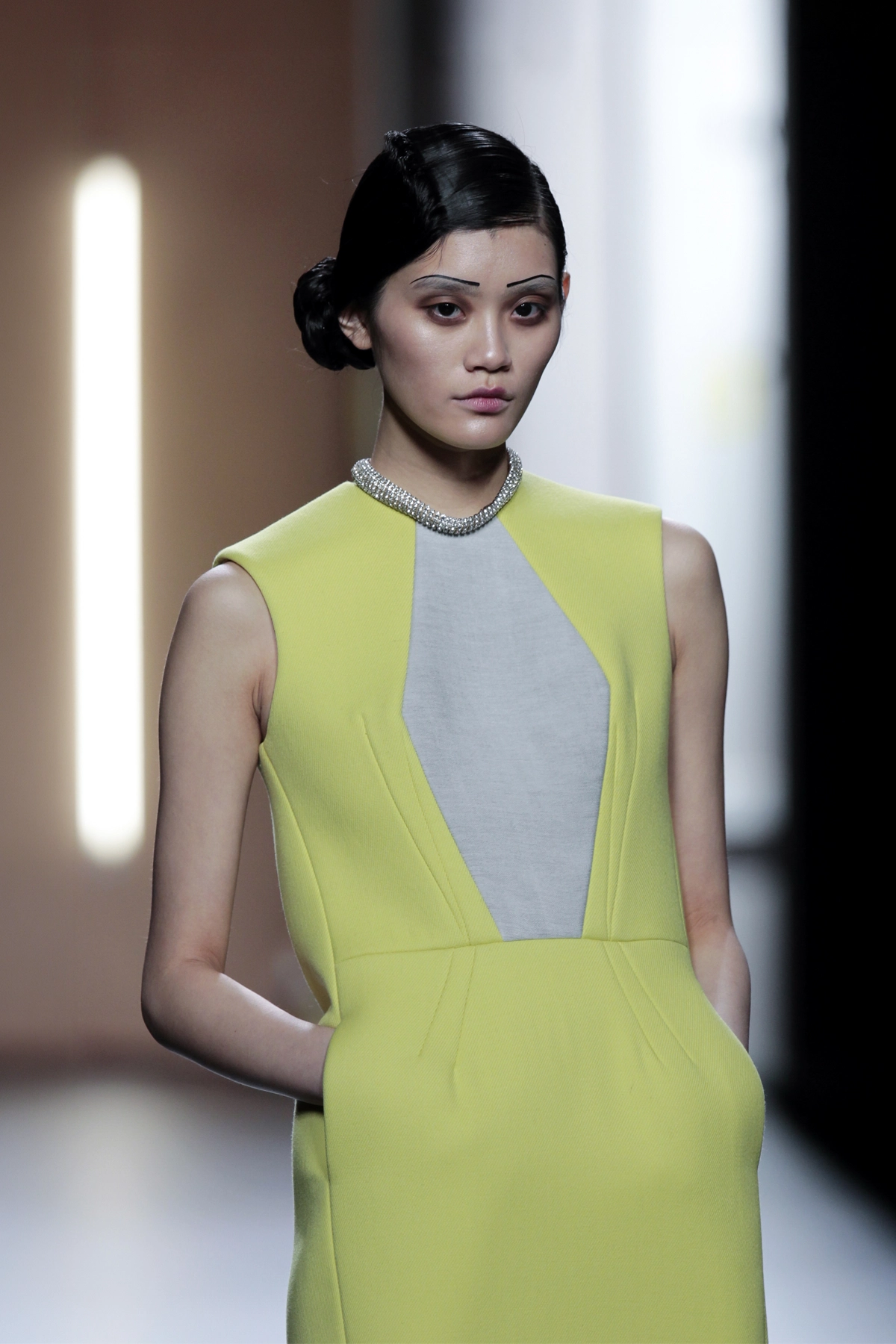 Momento del desfile “Time Capsule”, colección otoño invierno 2012-13 de la diseñadora de moda Ana Locking en la Mercedes Benz Fashion Week de Madrid.