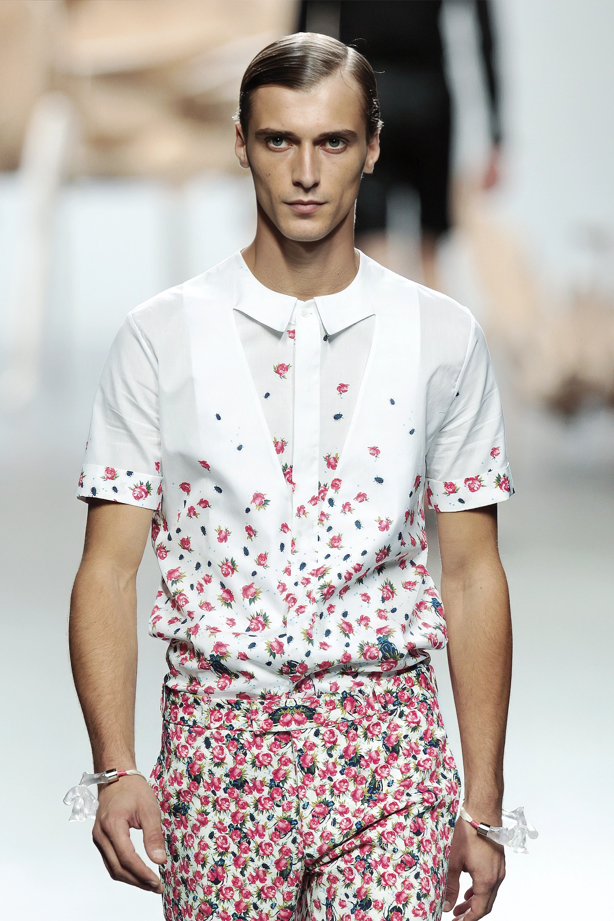 Momento del desfile “Under Beauty”, colección primavera verano 2012 de la diseñadora de moda Ana Locking en la Mercedes Benz Fashion Week de Madrid.