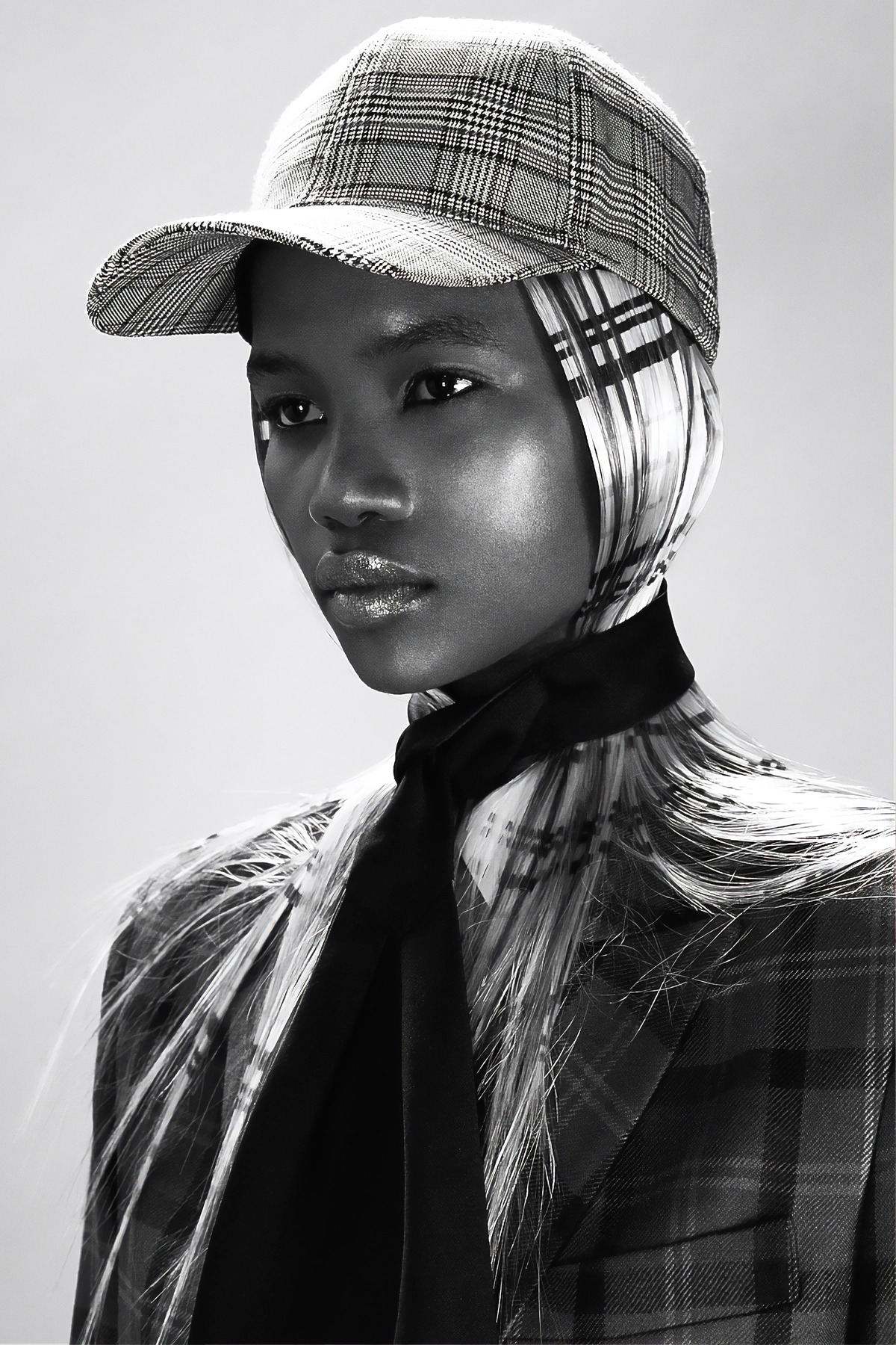 Colección capsula realizada por Ana Locking para Xpresion creativos, estudio que investiga e innova en técnicas nuevas de peluquería.