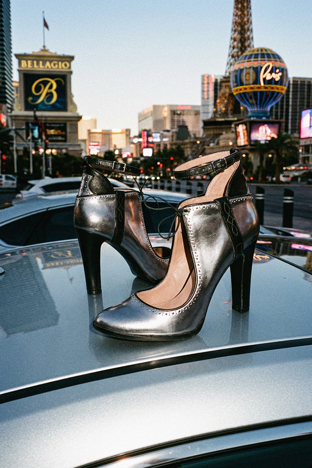 Publicidad de la colección de calzado de 