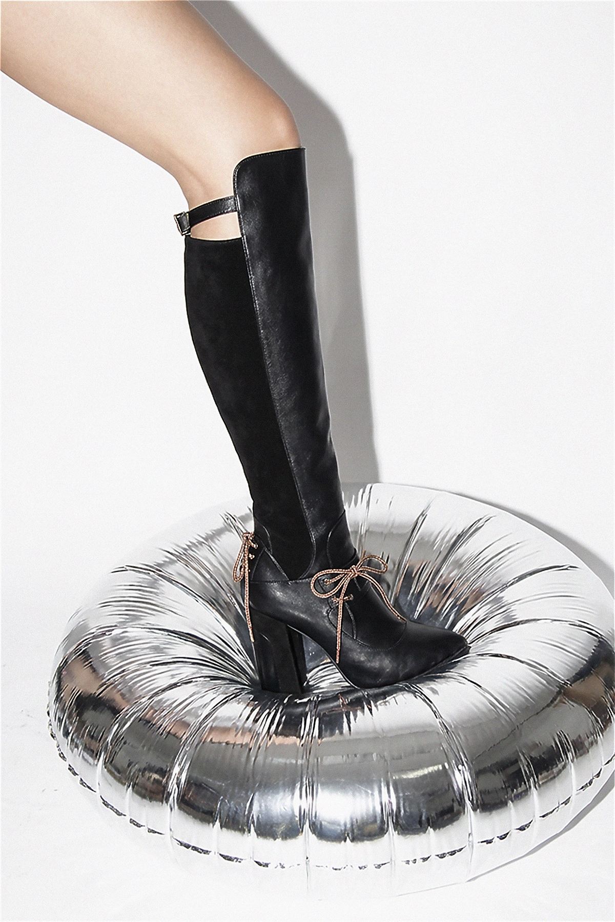 Publicidad de la colección de calzado 