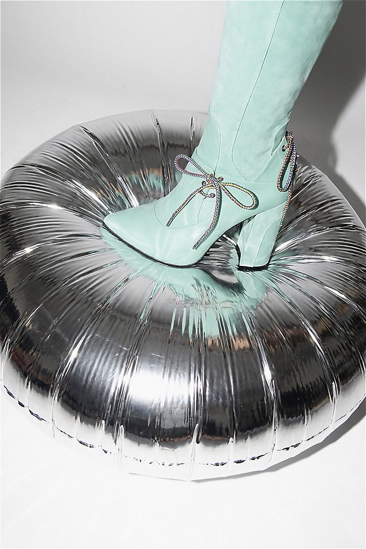 Publicidad de la colección de calzado 