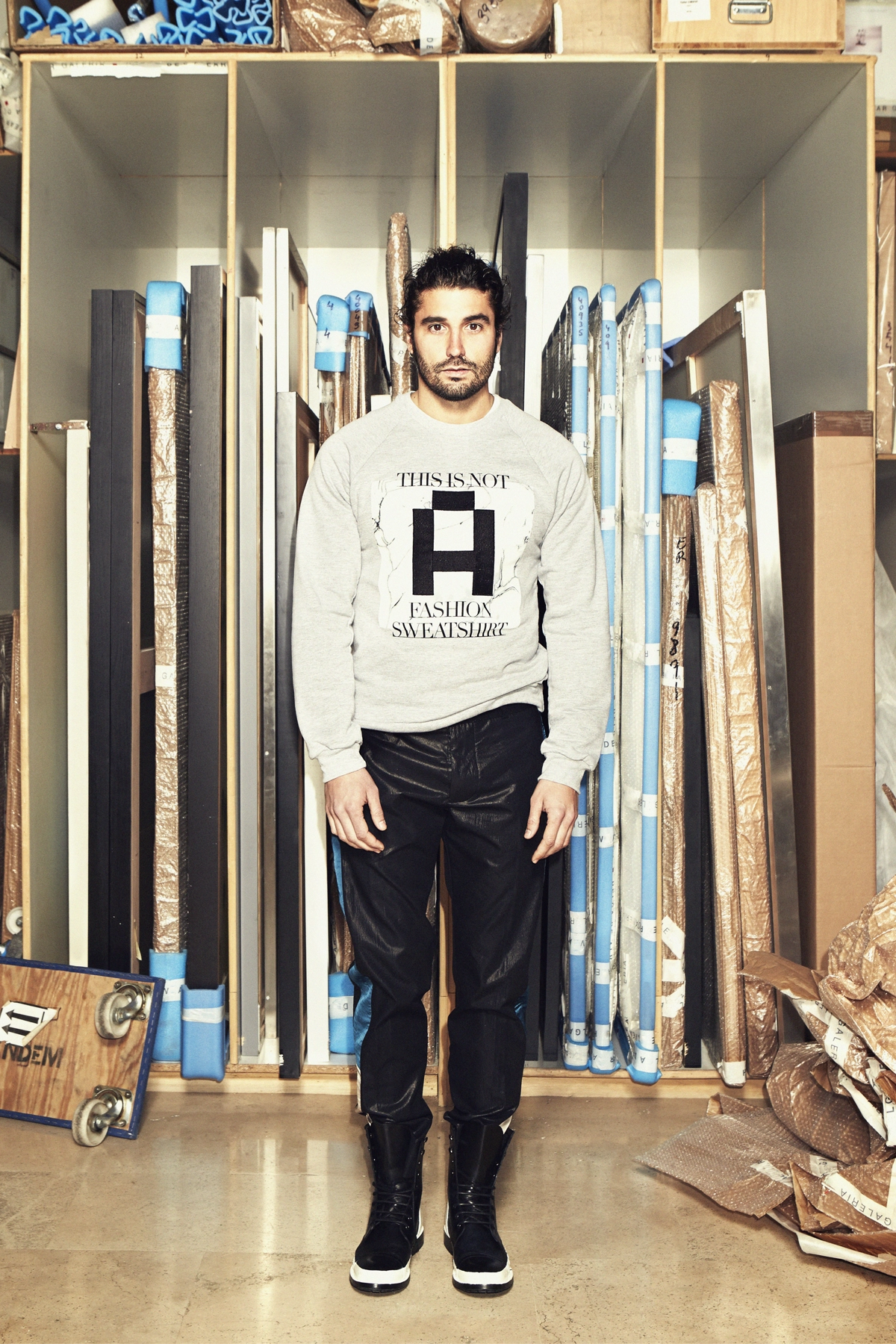 Diseño de la sudadera oficial de la feria de arte contemporáneo ARCO